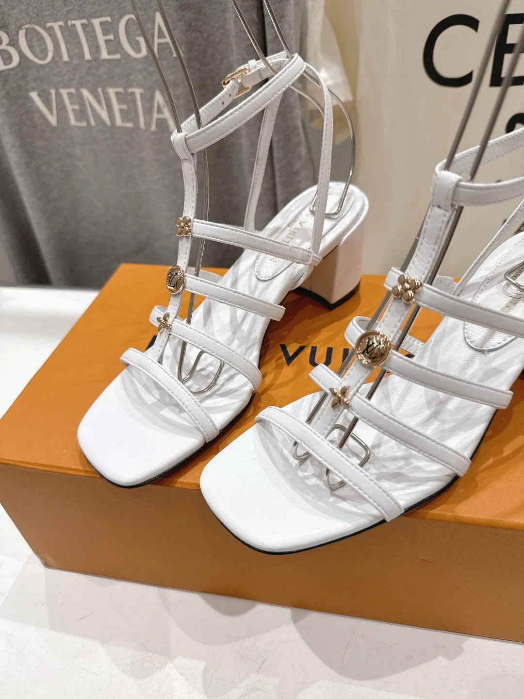 LV 27FW LDWAQLG 013 구두 6