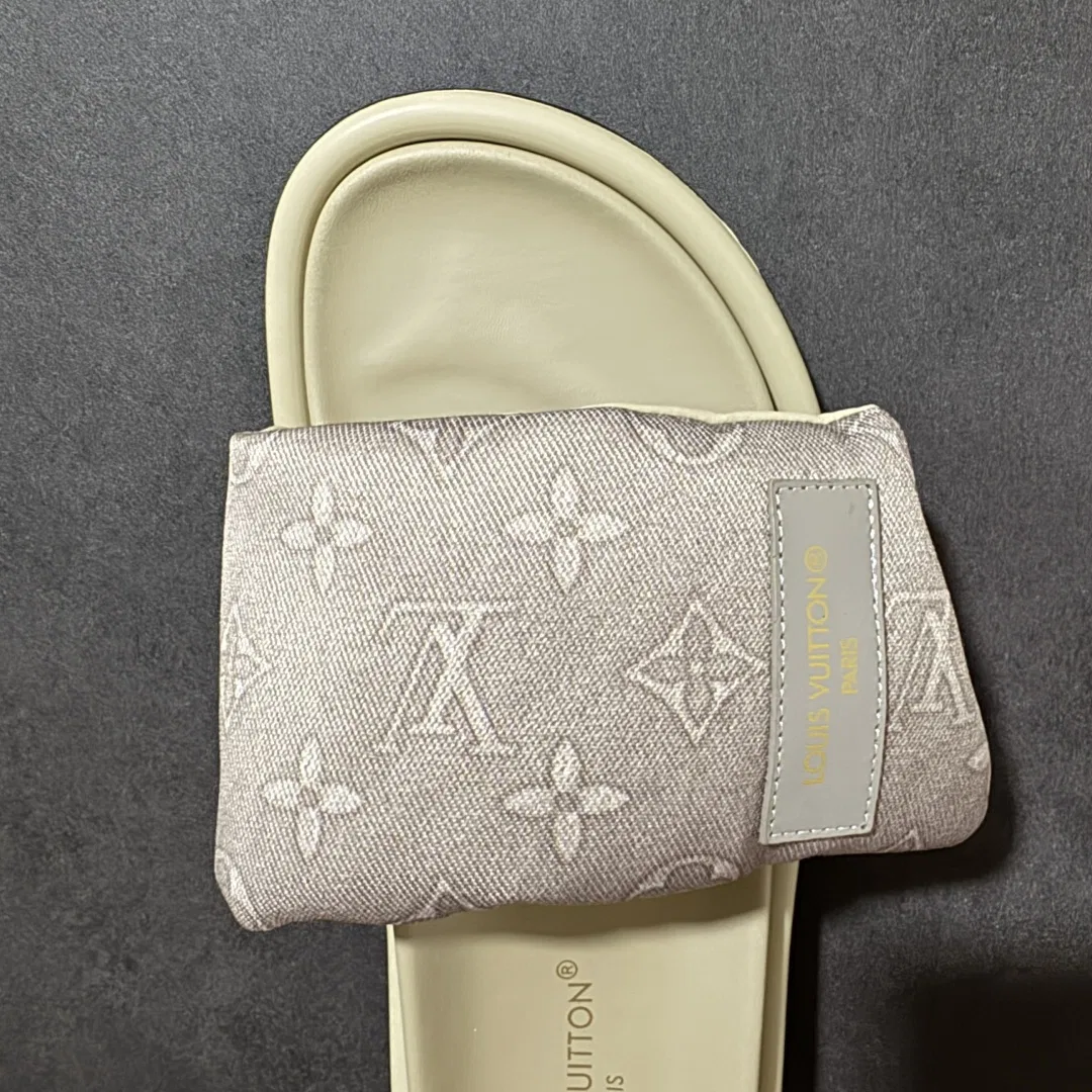 LV 27FW LDWAQLG 014 슬리퍼 5