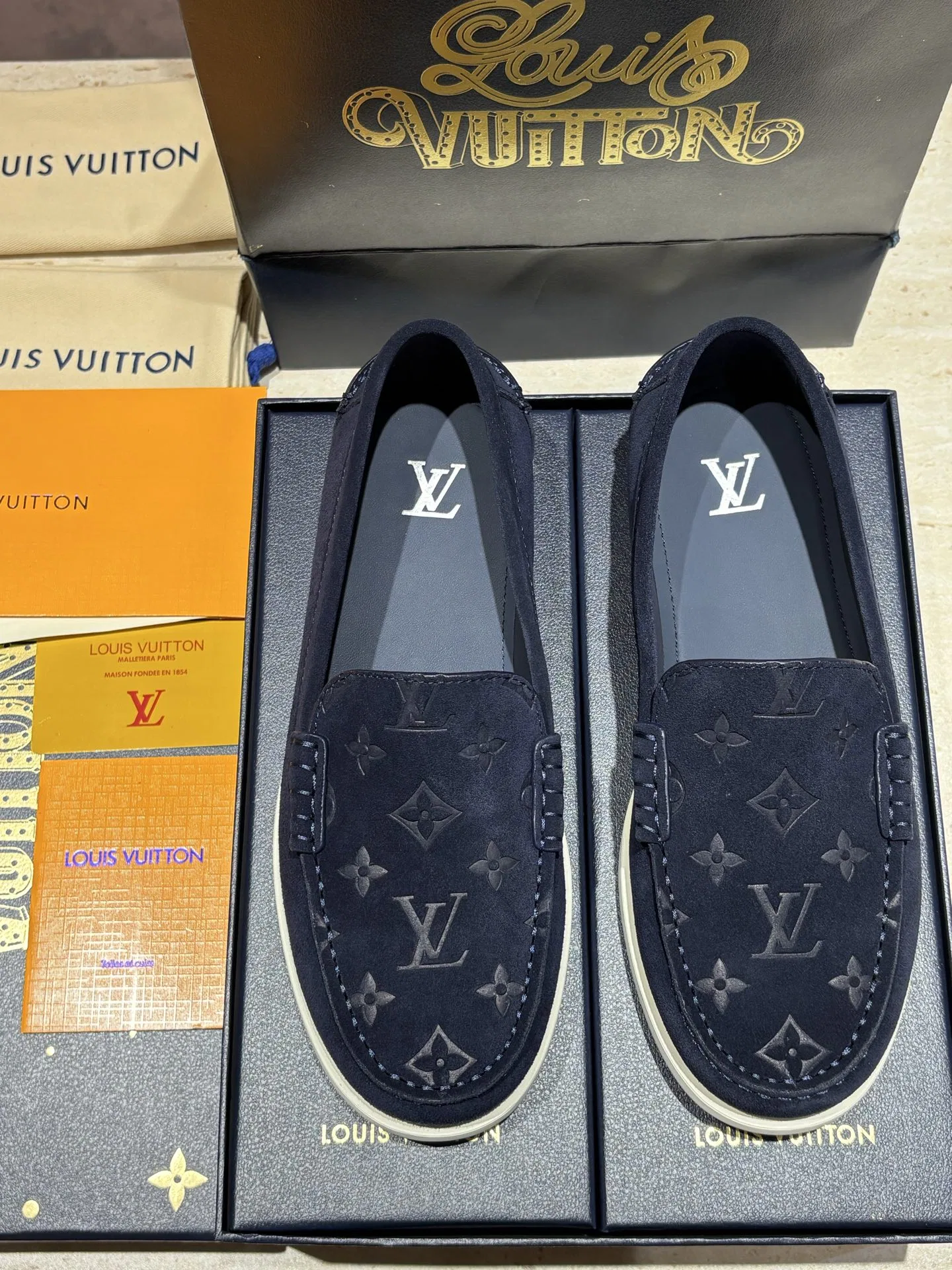 LV 27FW LDWAQLG 016 로퍼