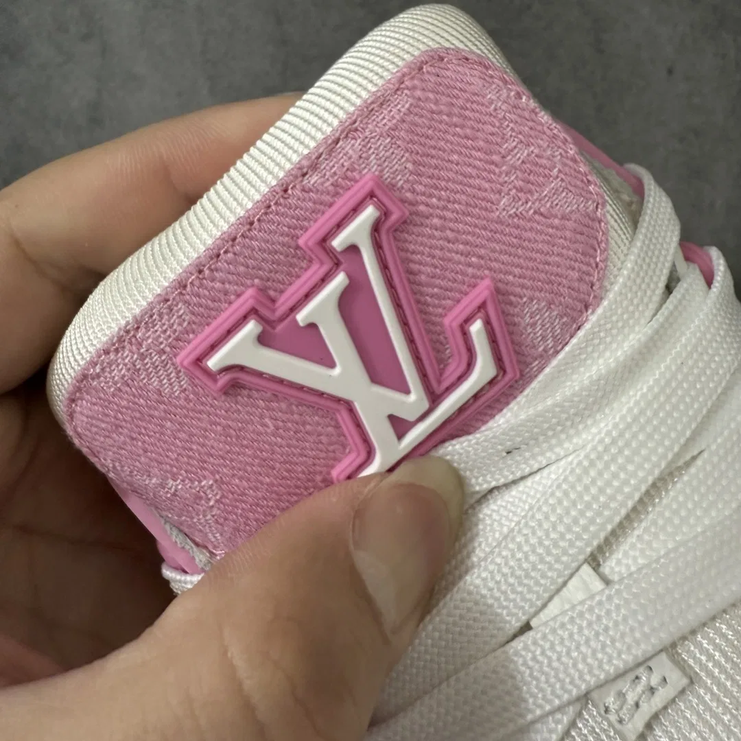 LV 27FW LDWAQLG 018 스니커즈 6