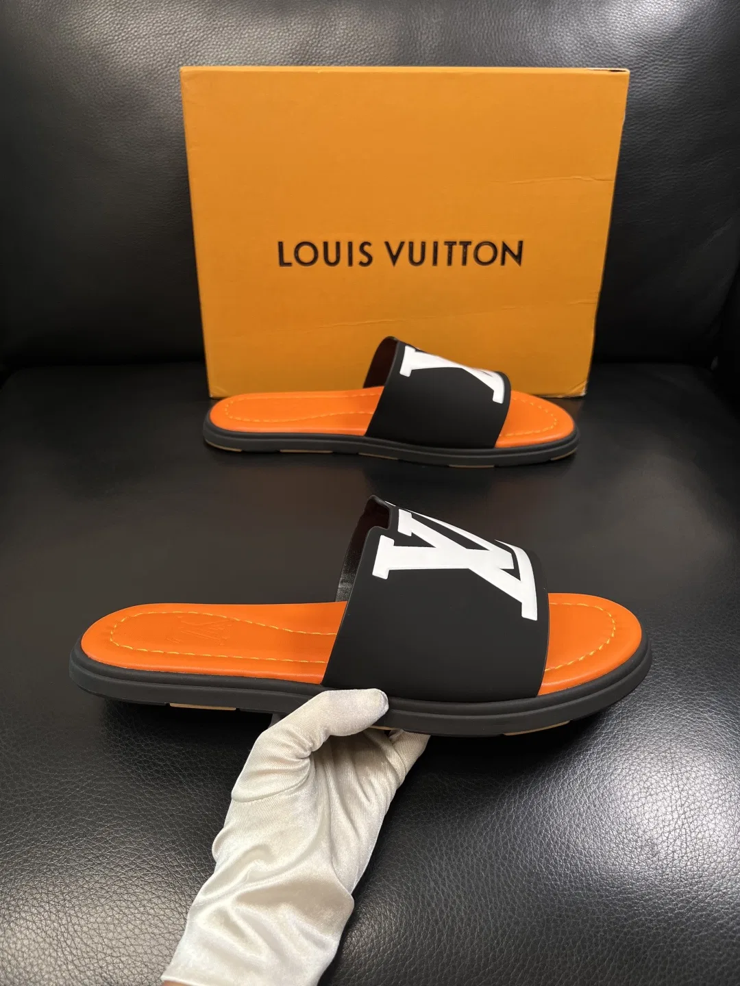 LV 27FW LDWAQLG 022 슬리퍼 3