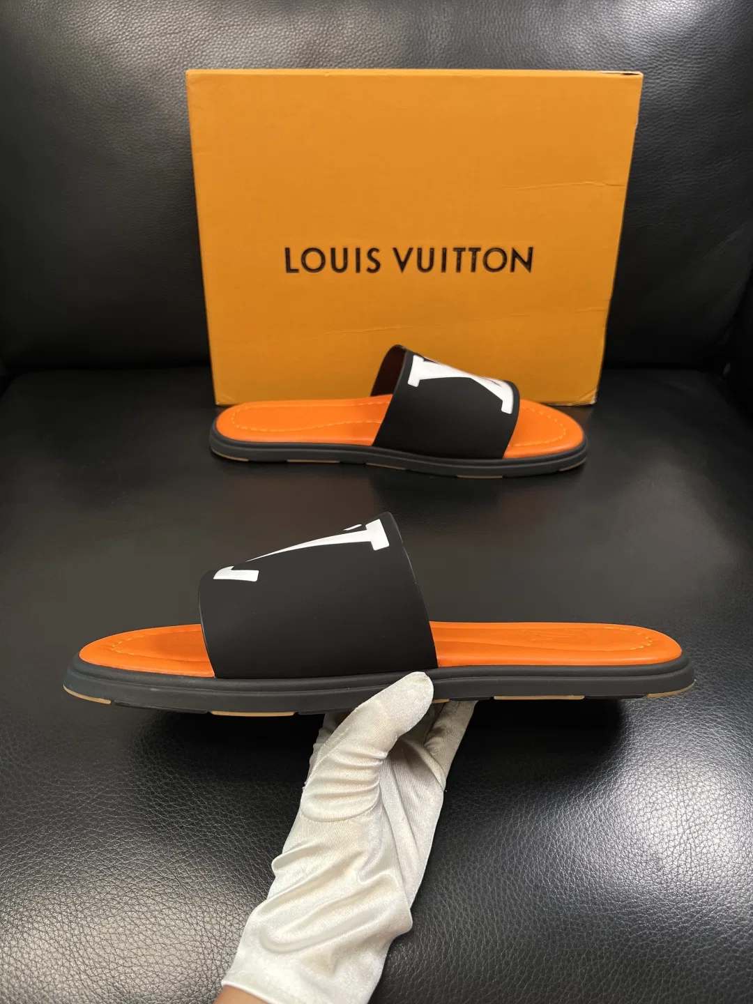 LV 27FW LDWAQLG 022 슬리퍼 4