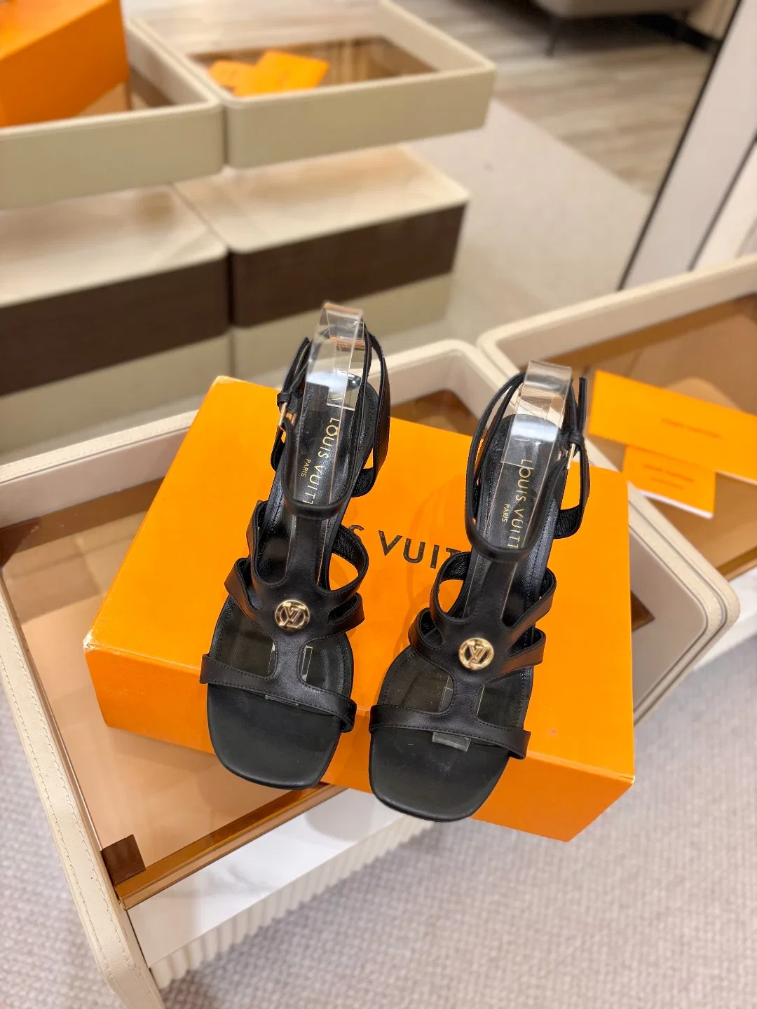 LV 27FW LDWAQLG 033 구두 4