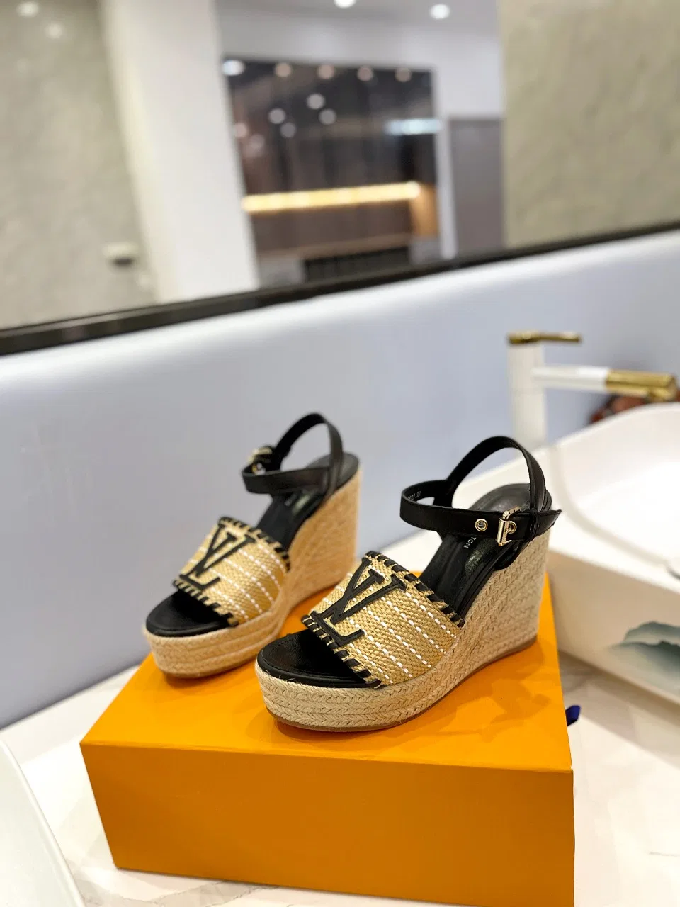 LV 27FW LDWAQLG 035 구두 3