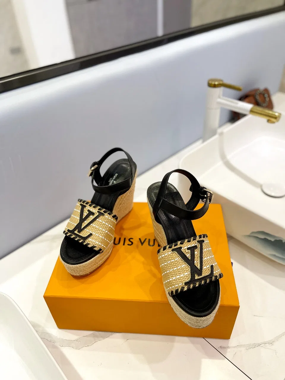 LV 27FW LDWAQLG 035 구두 6
