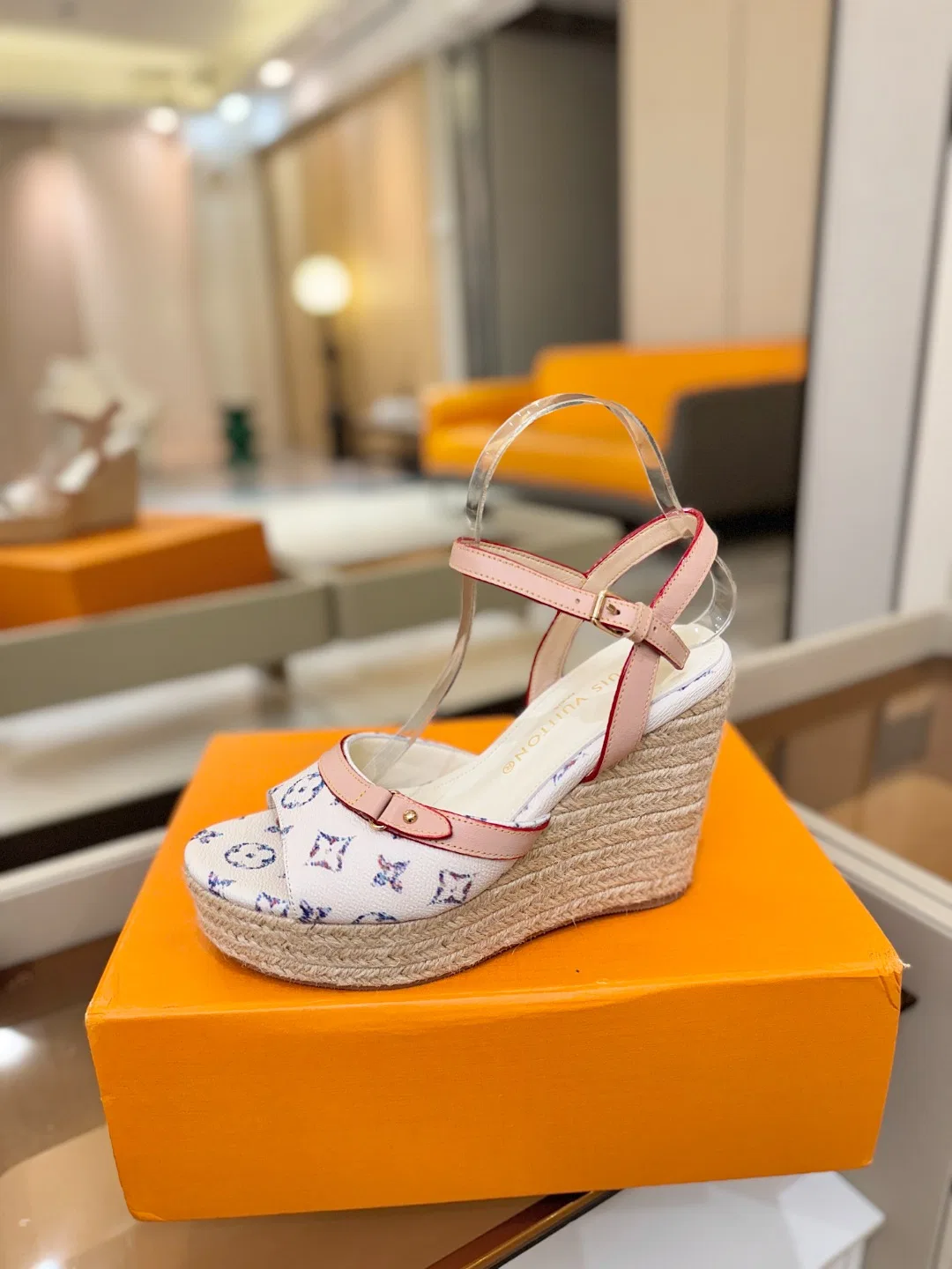 LV 27FW LDWAQLG 036 구두