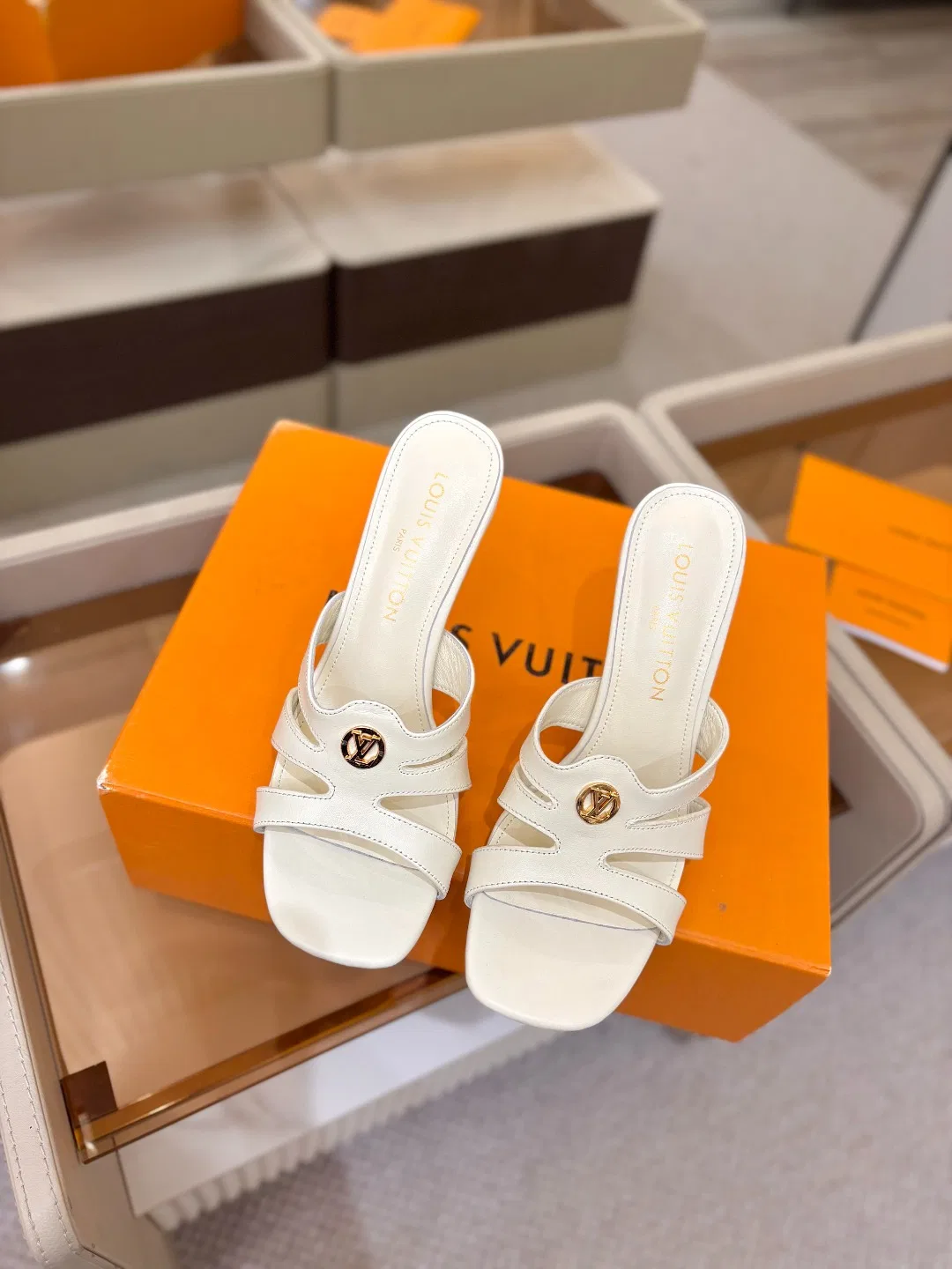 LV 27FW LDWAQLG 039 구두 4