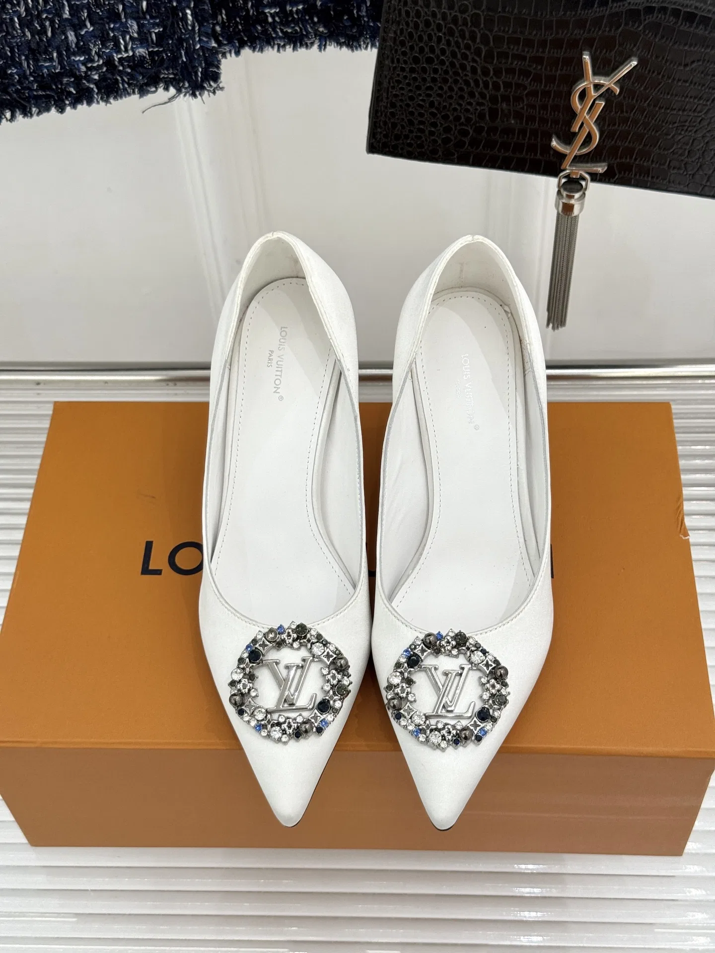 LV 27FW LDWAQLG 050 구두 4