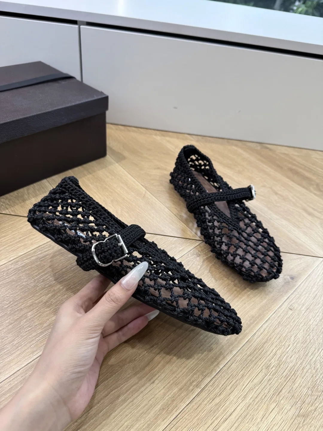 ALAIA 27FW WAUSUNH 016 플랫슈즈 3