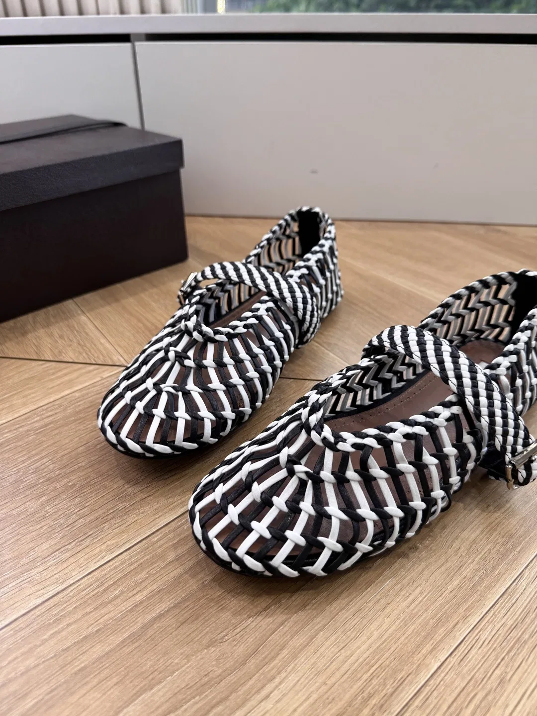 ALAIA 27FW WAUSUNH 017 플랫슈즈 5