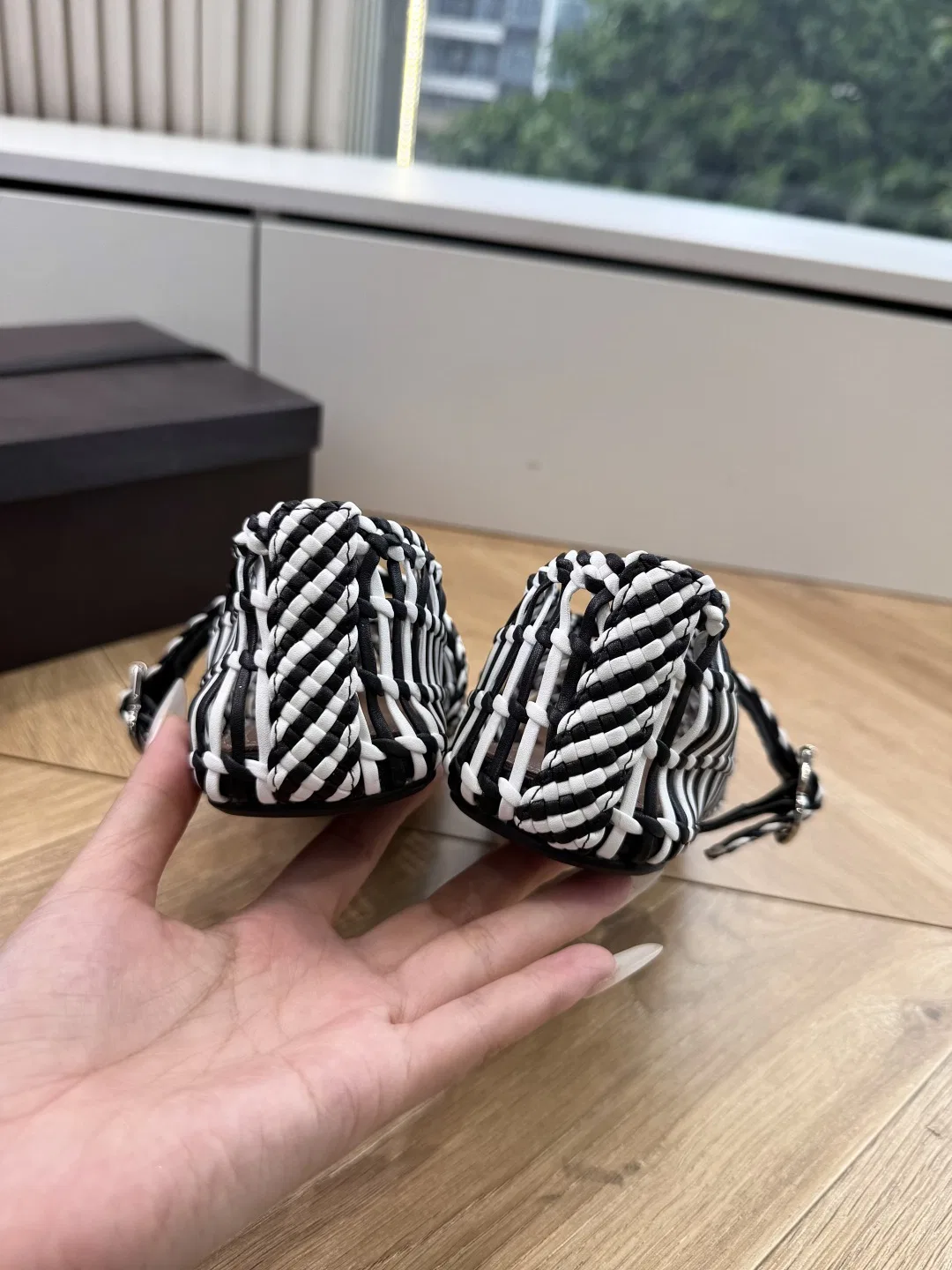 ALAIA 27FW WAUSUNH 017 플랫슈즈 6