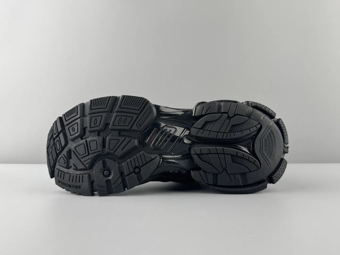 BC 27FW FIOKDFU 004 트랙슈즈 5