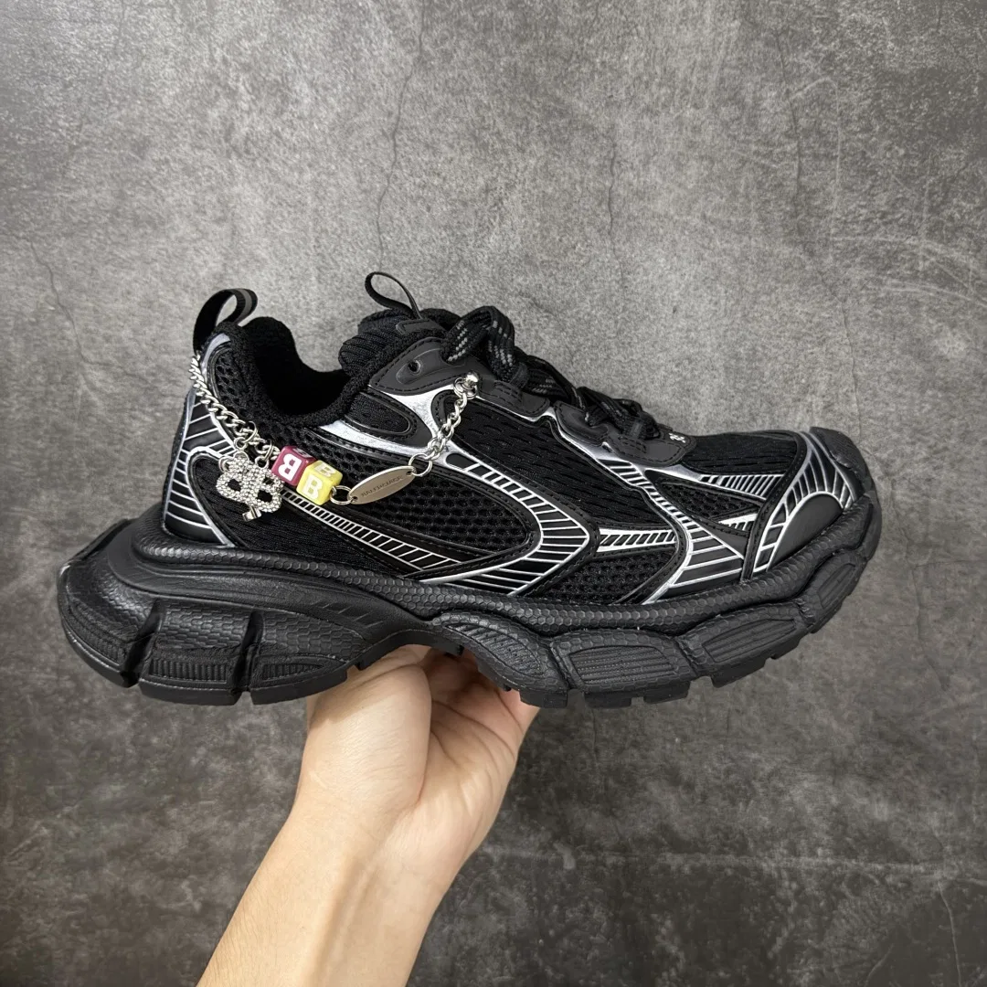 BC 27FW FIOKDFU 009 트랙슈즈
