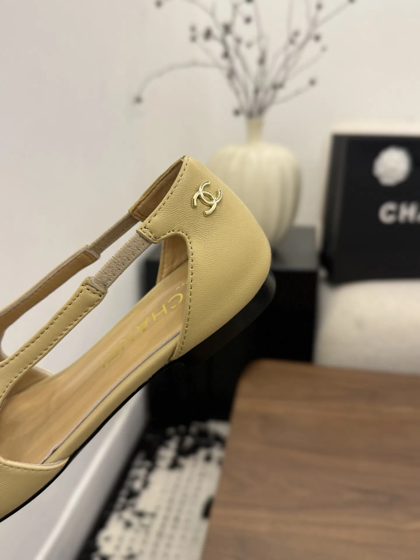 CHA 27FW MSEOZZY 002 플랫슈즈 5