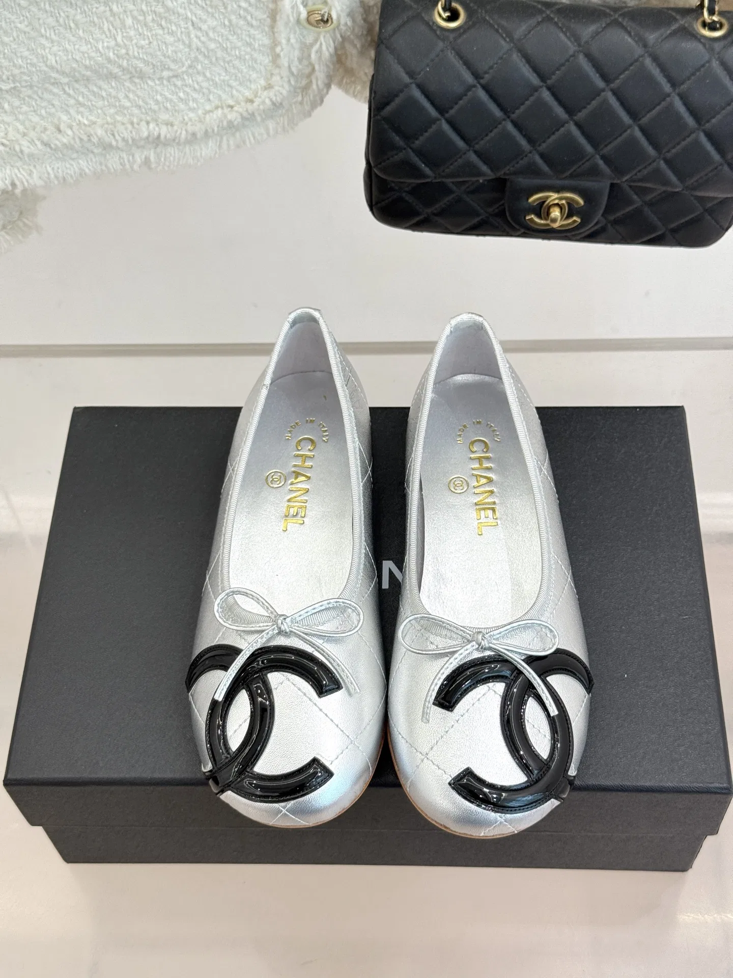 CHA 27FW MSEOZZY 045 플랫슈즈 4