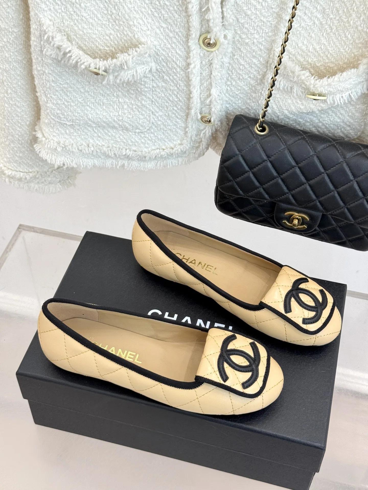 CHA 27FW MSEOZZY 048 플랫슈즈 3