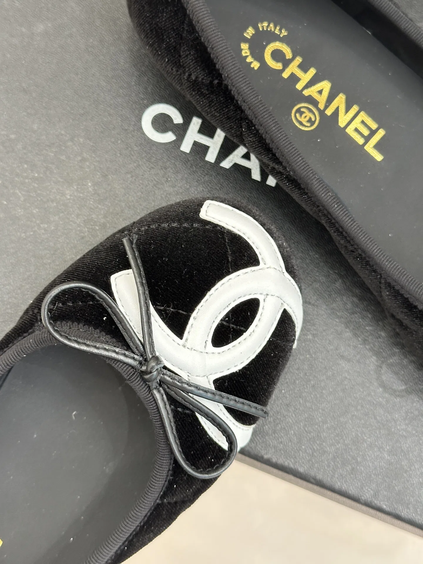CHA 27FW MSEOZZY 050 플랫슈즈 6