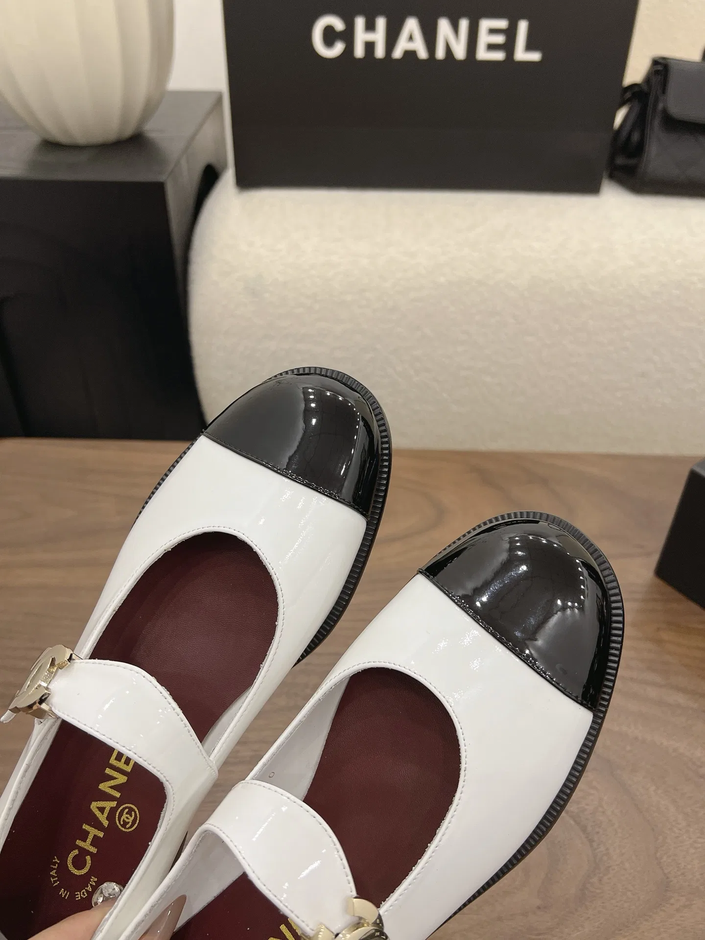 CHA 27FW MSEOZZY 148 플랫슈즈 5