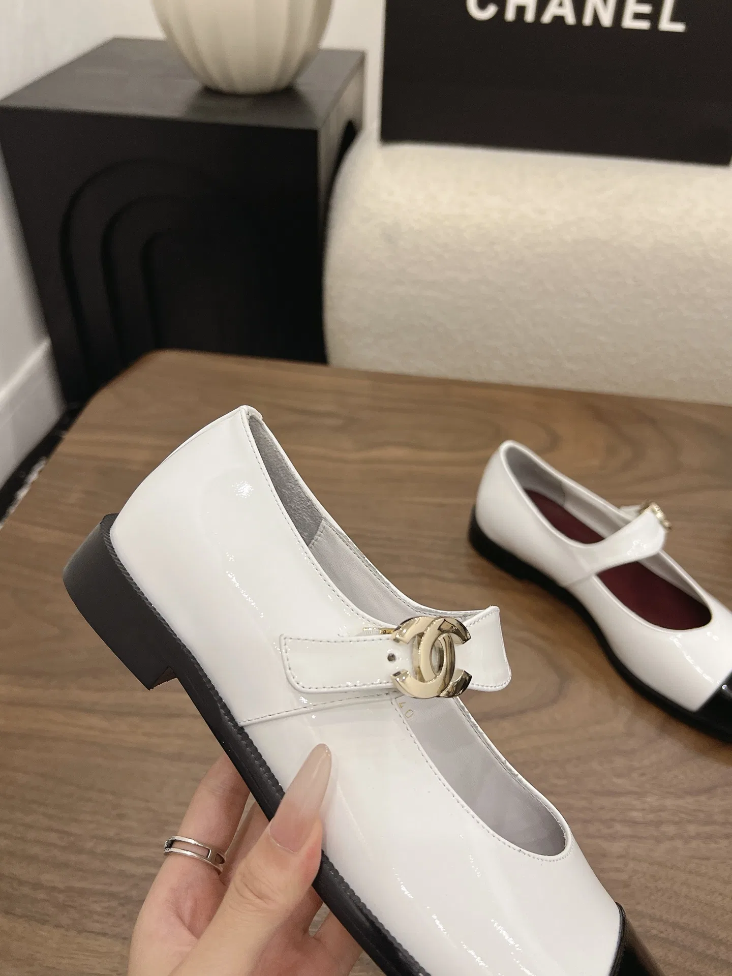 CHA 27FW MSEOZZY 148 플랫슈즈 6