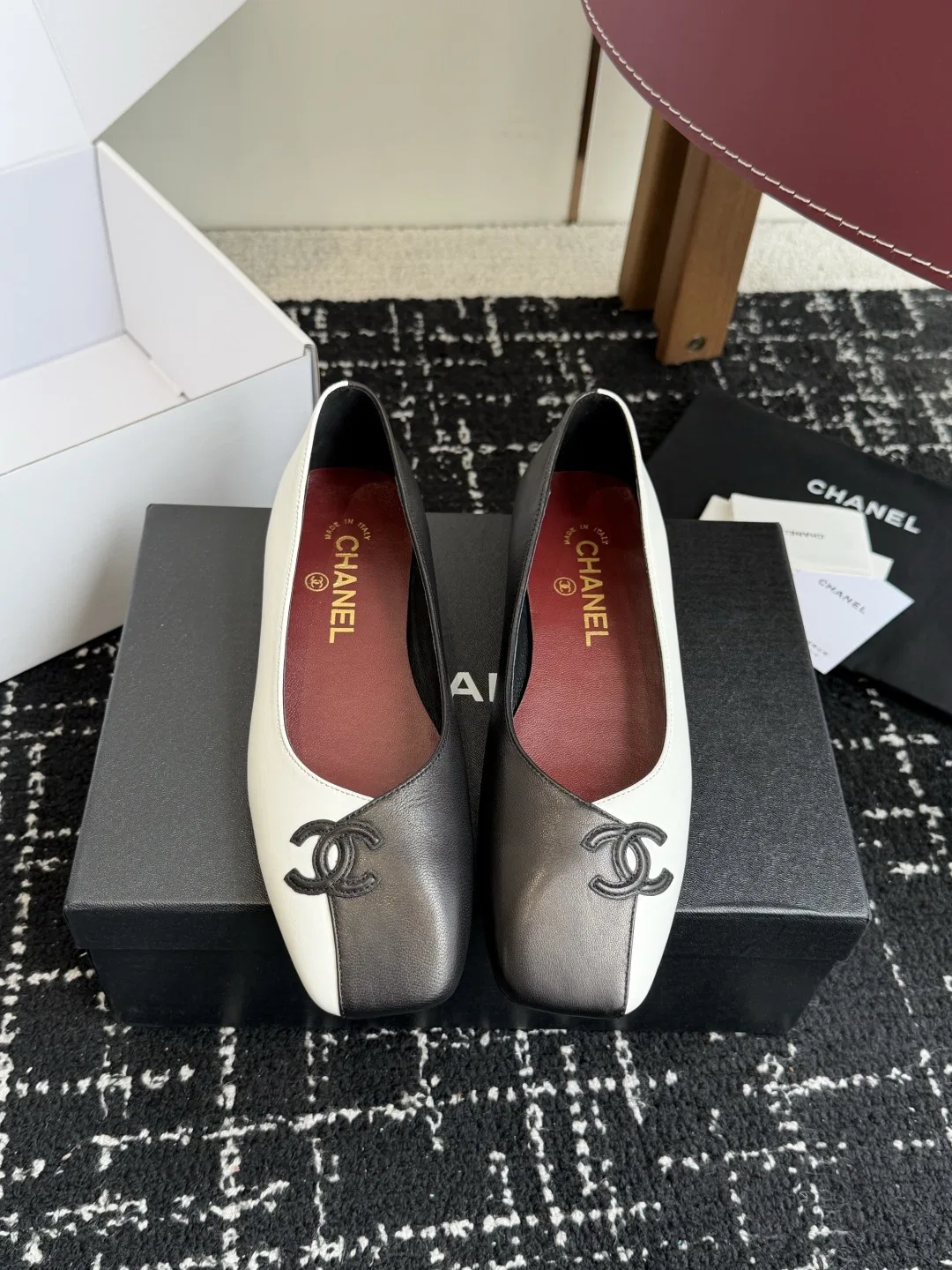CHA 27FW SNTTJGC 004 플랫슈즈