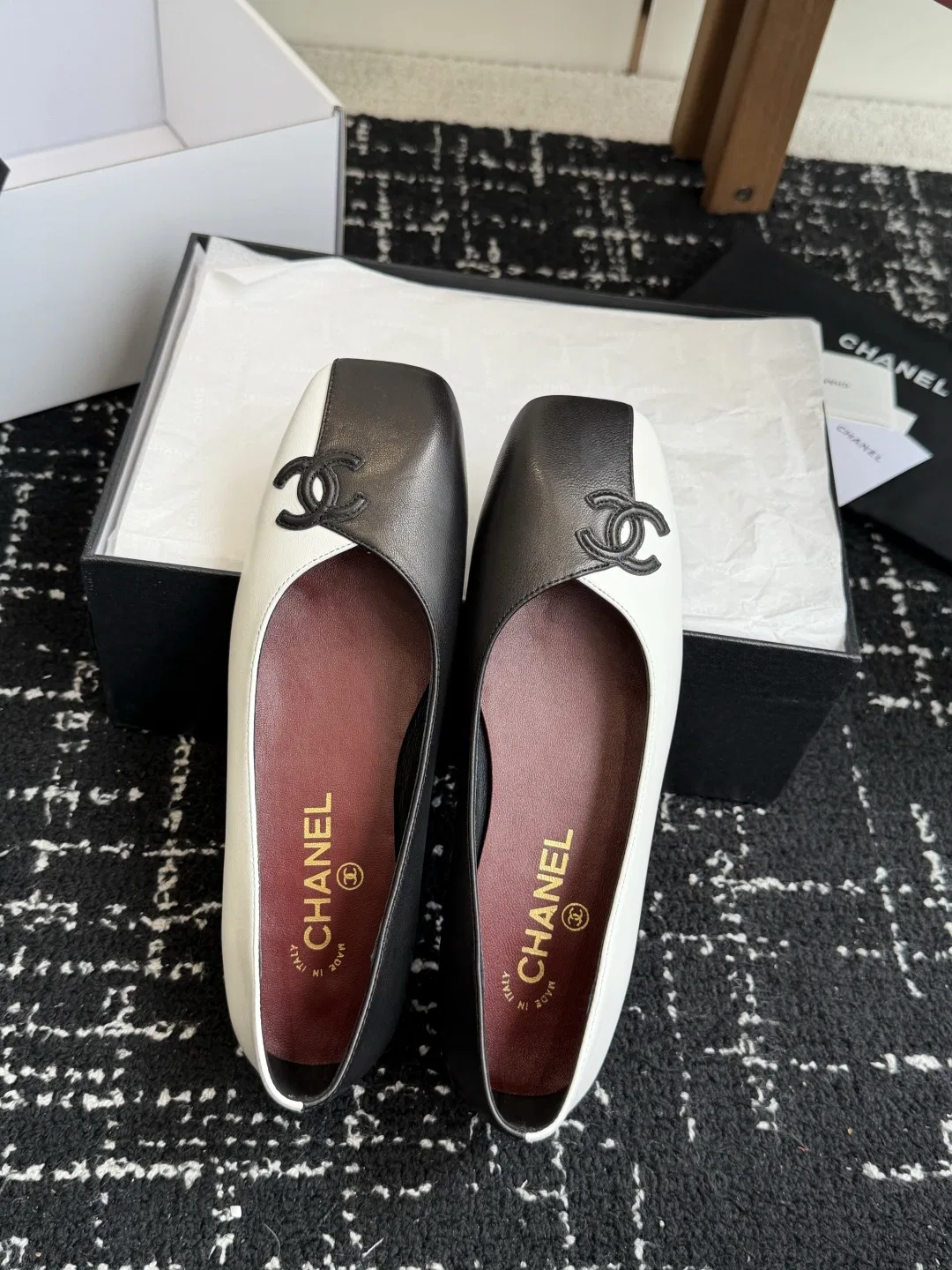 CHA 27FW SNTTJGC 004 플랫슈즈 3