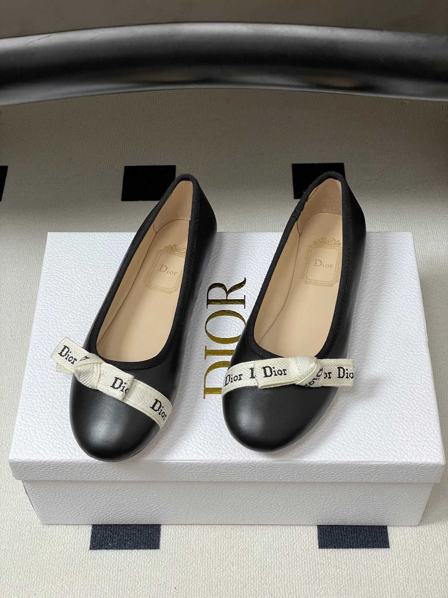 DIO 27FW YPLVSJI 012 플랫슈즈 5