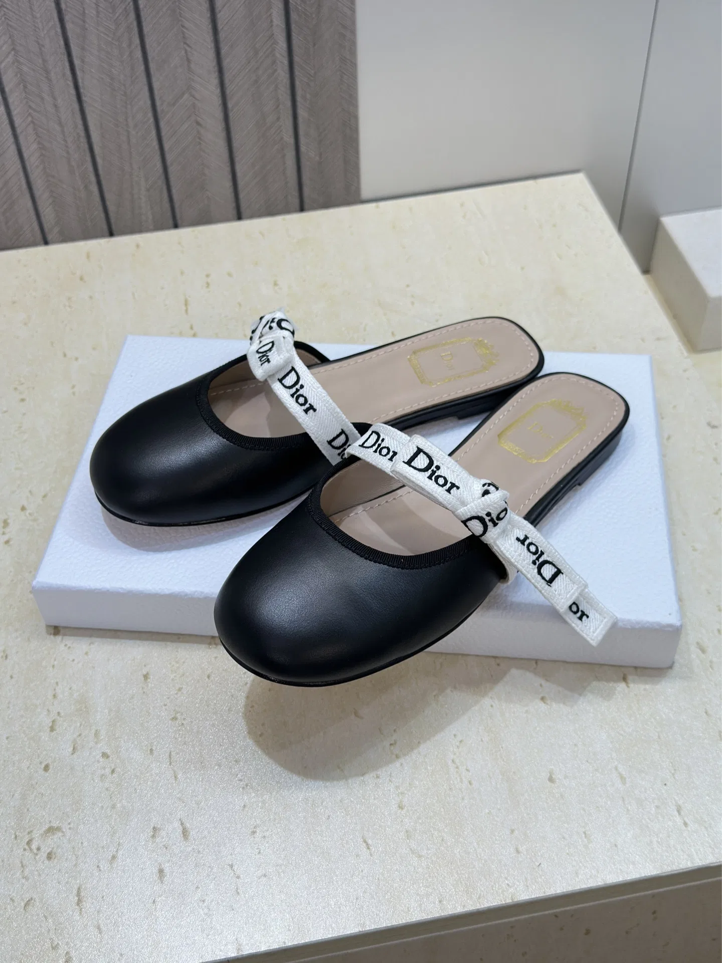 DIO 27FW YPLVSJI 026 플랫슈즈 5
