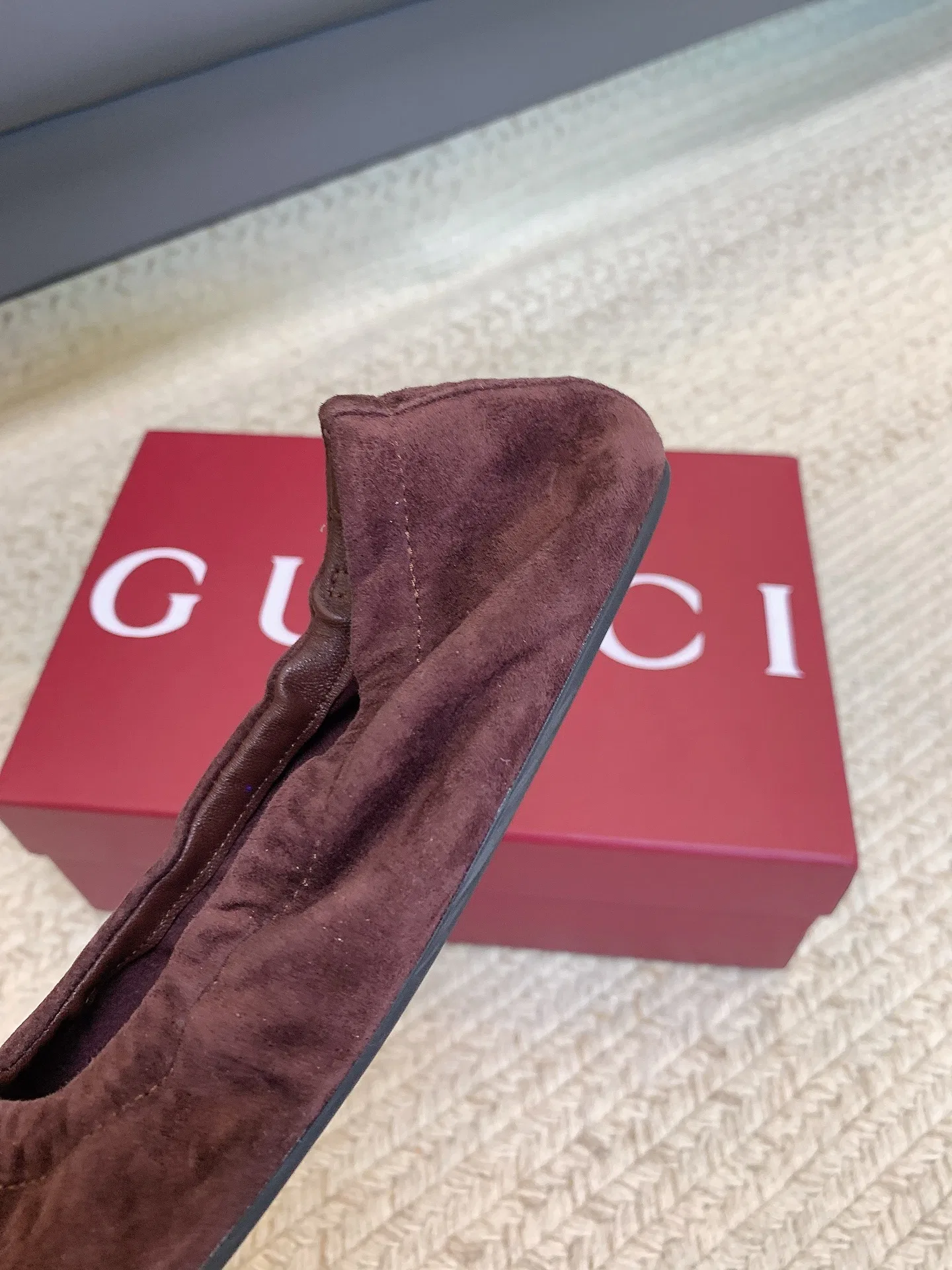 GU 27FW VGTHAQQ 032 플랫슈즈 5