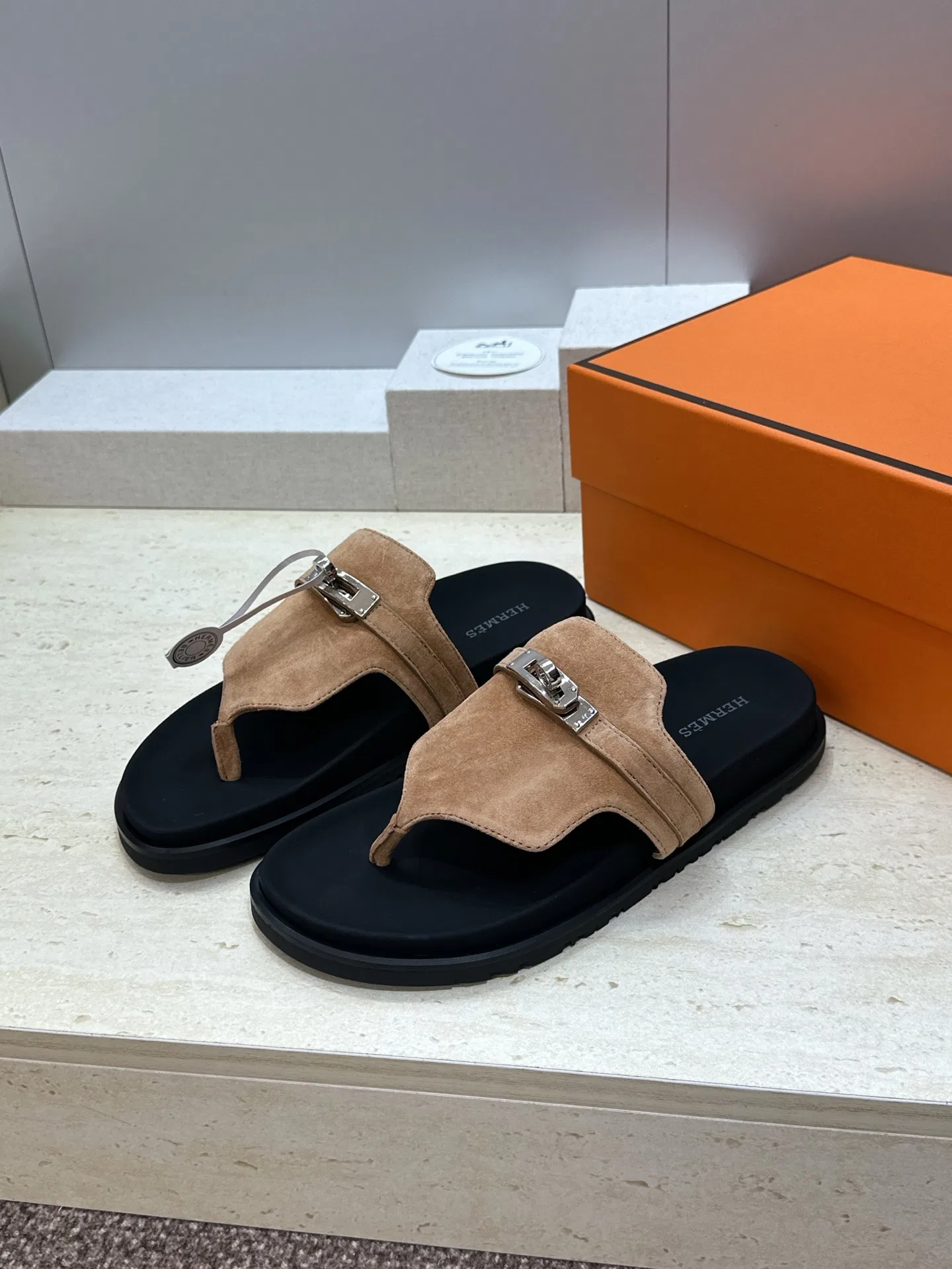 HER 27FW WDXRVMD 040 쪼리 3