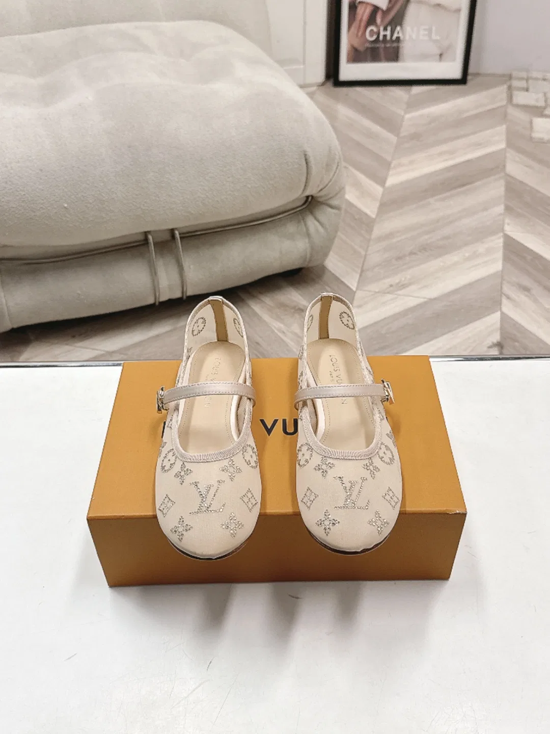 LV 27FW BMLOIMQ 014 플랫슈즈