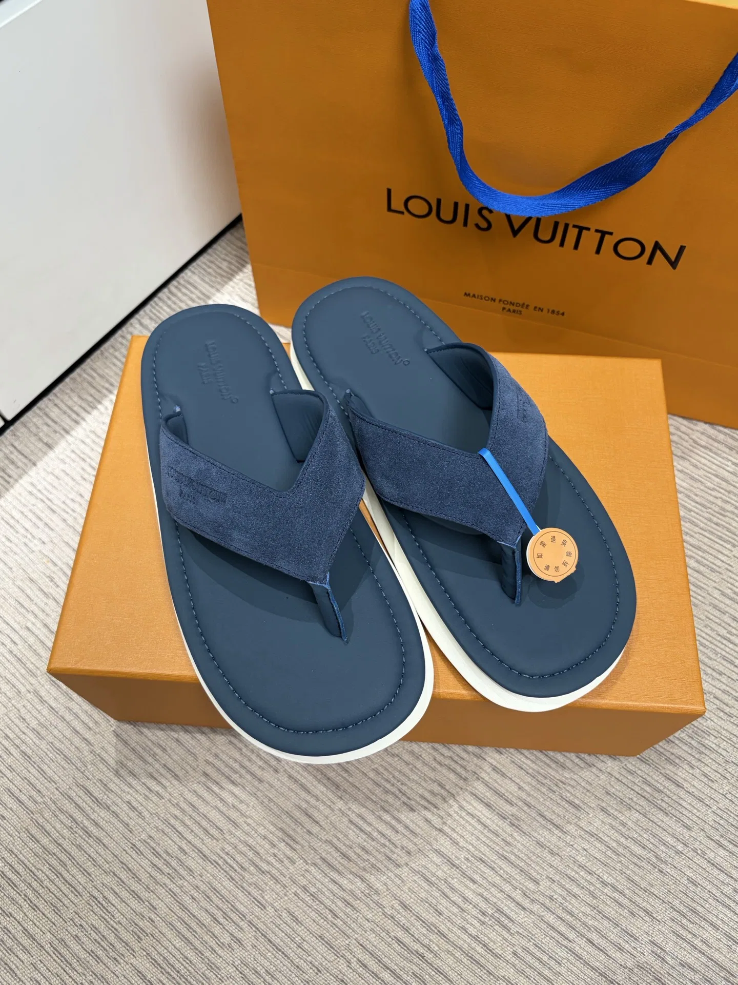 LV 27FW BXZUBKP 012 쪼리 3