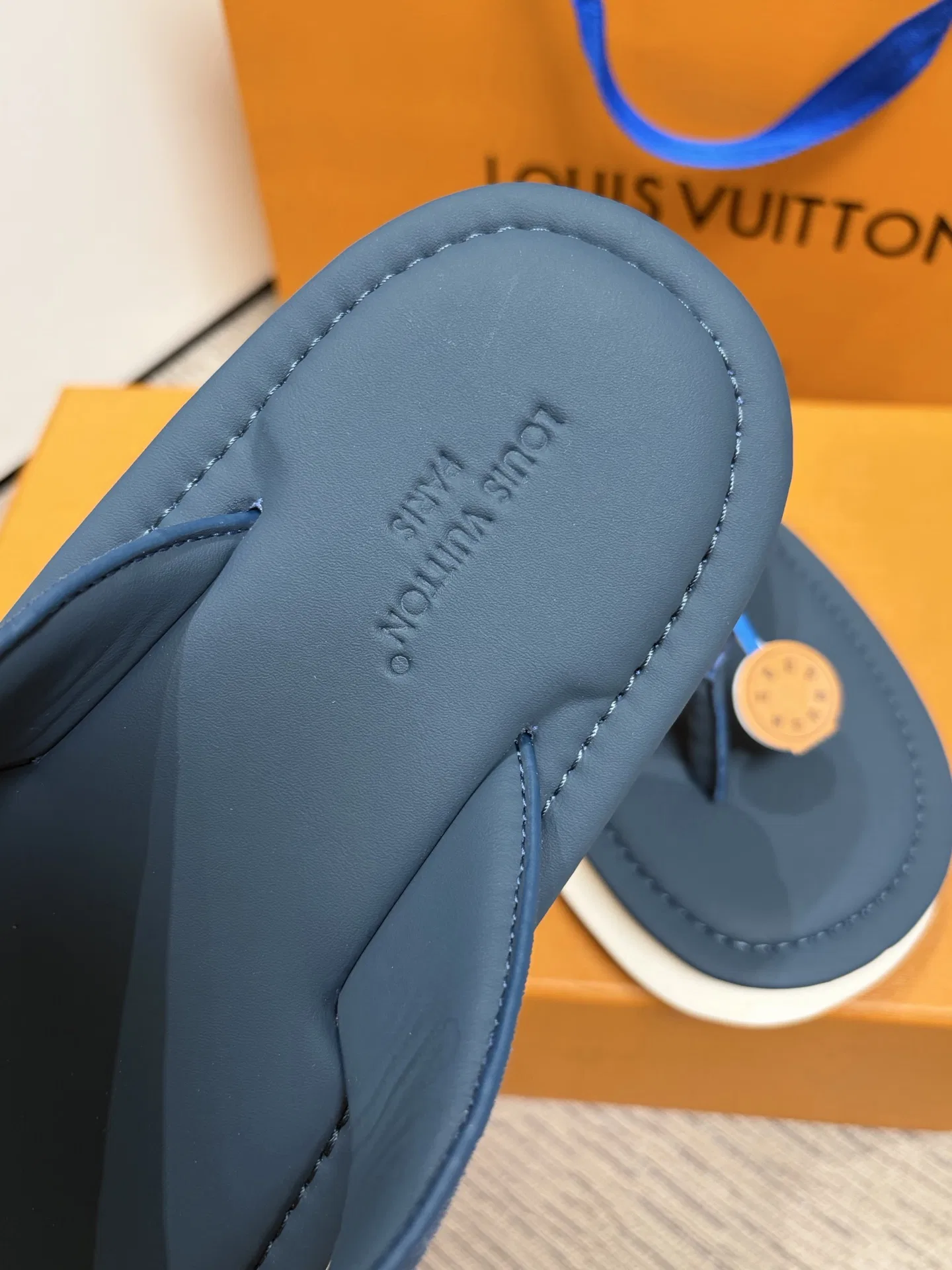 LV 27FW BXZUBKP 012 쪼리 4