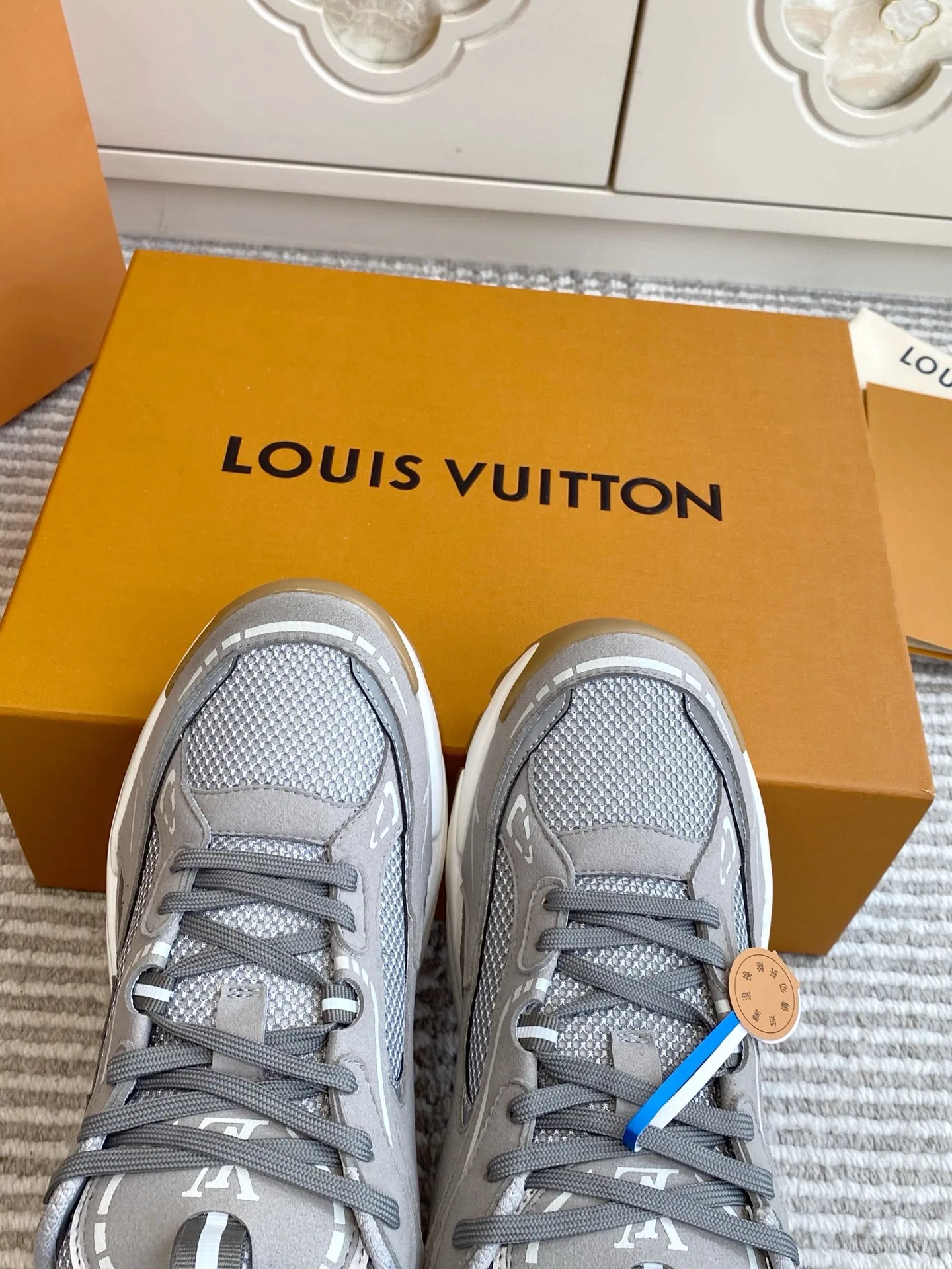 LV 27FW LDWAQLG 063 스니커즈 6