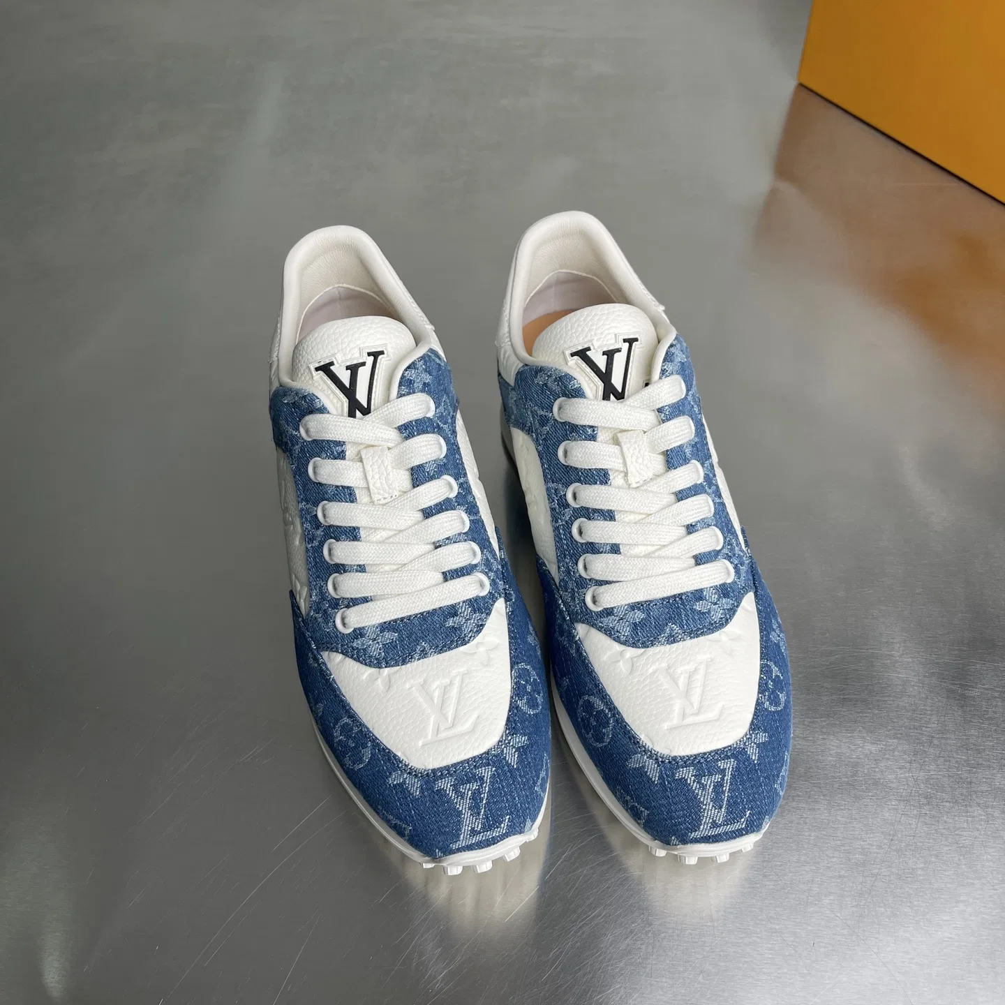 LV 27FW LDWAQLG 069 스니커즈 6