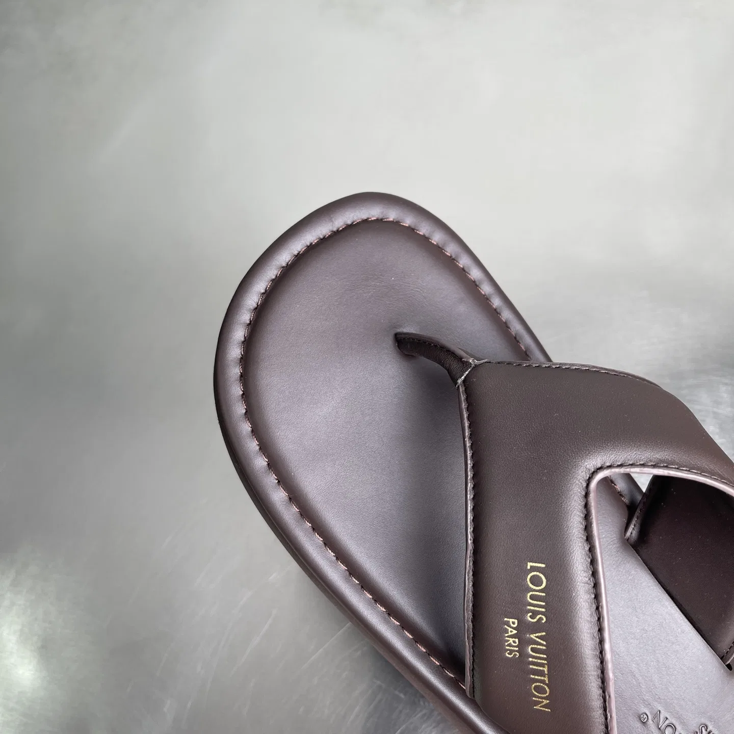 LV 27FW LDWAQLG 070 슬리퍼 5