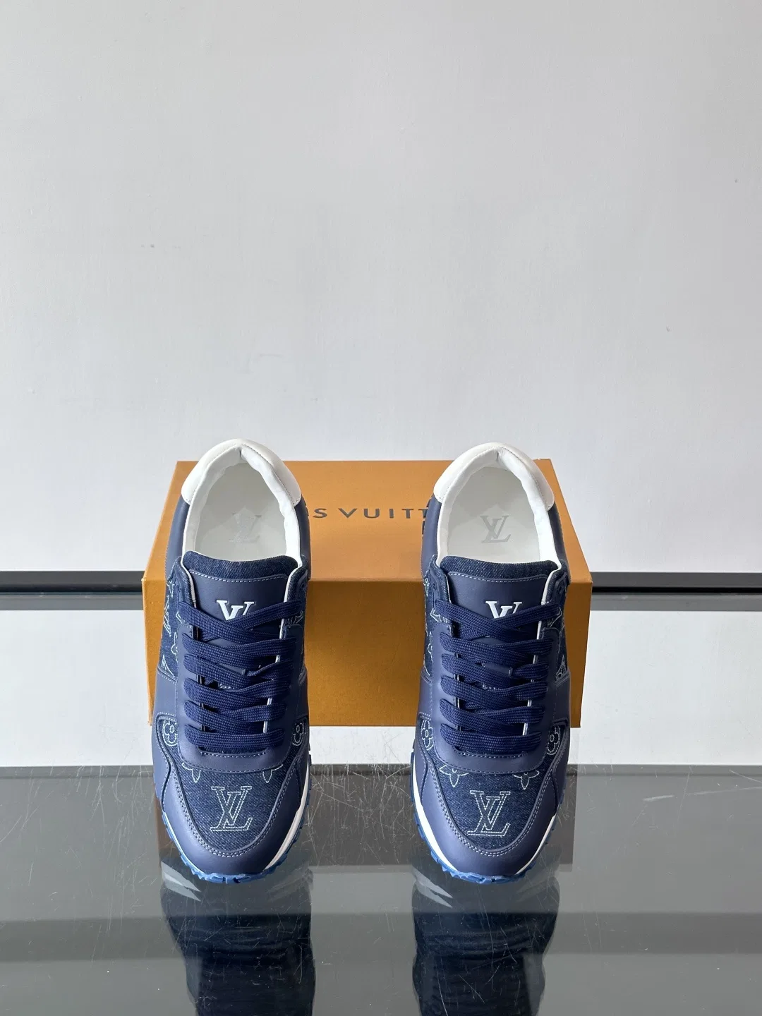 LV 27FW LDWAQLG 075 스니커즈 6