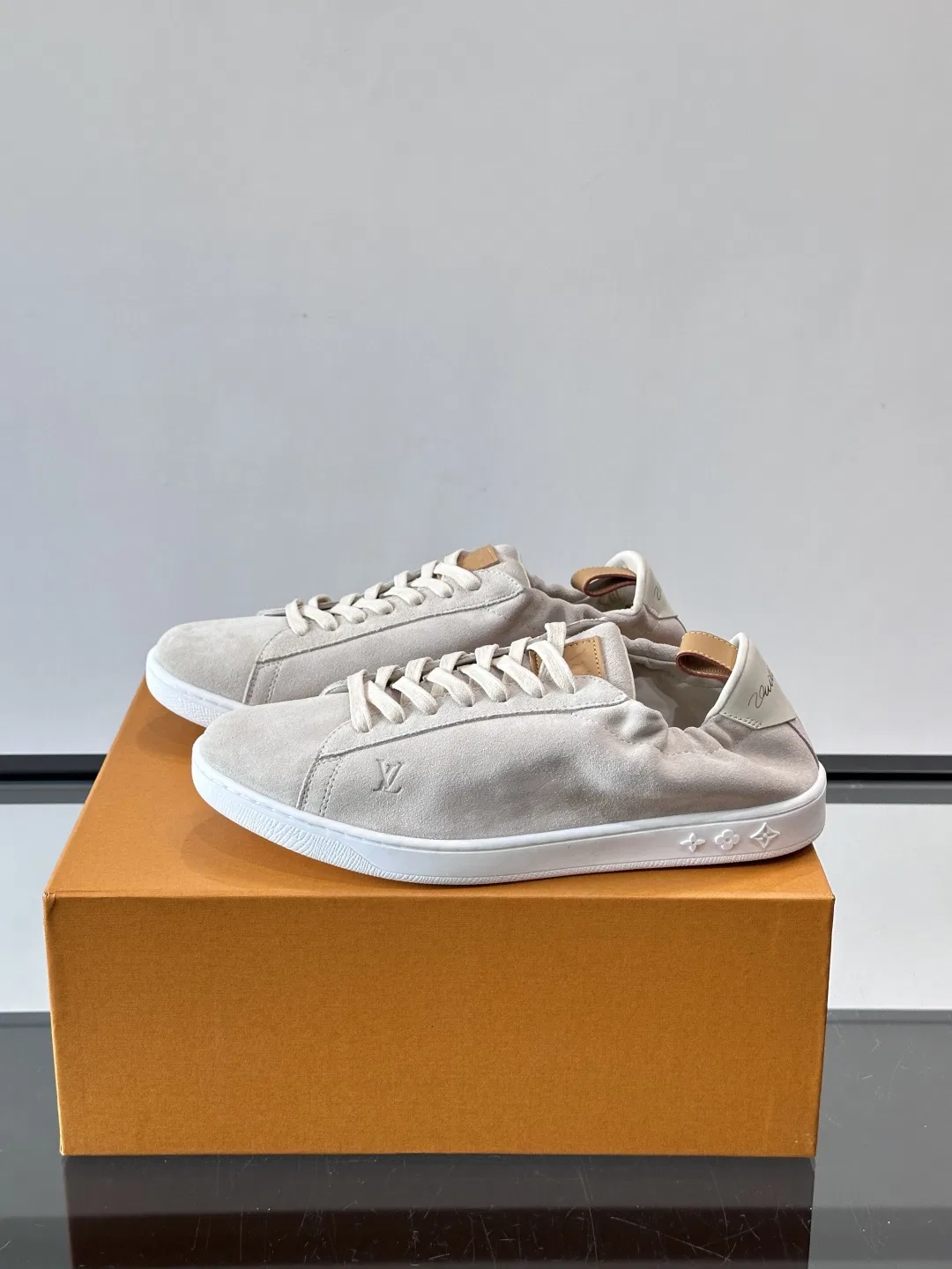 LV 27FW LDWAQLG 078 스니커즈 3
