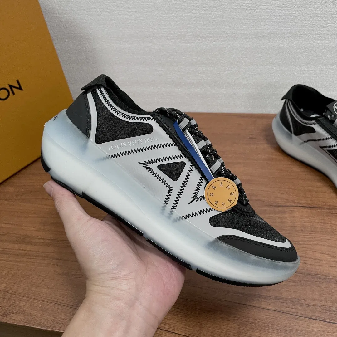 LV 27FW LDWAQLG 080 스니커즈 4