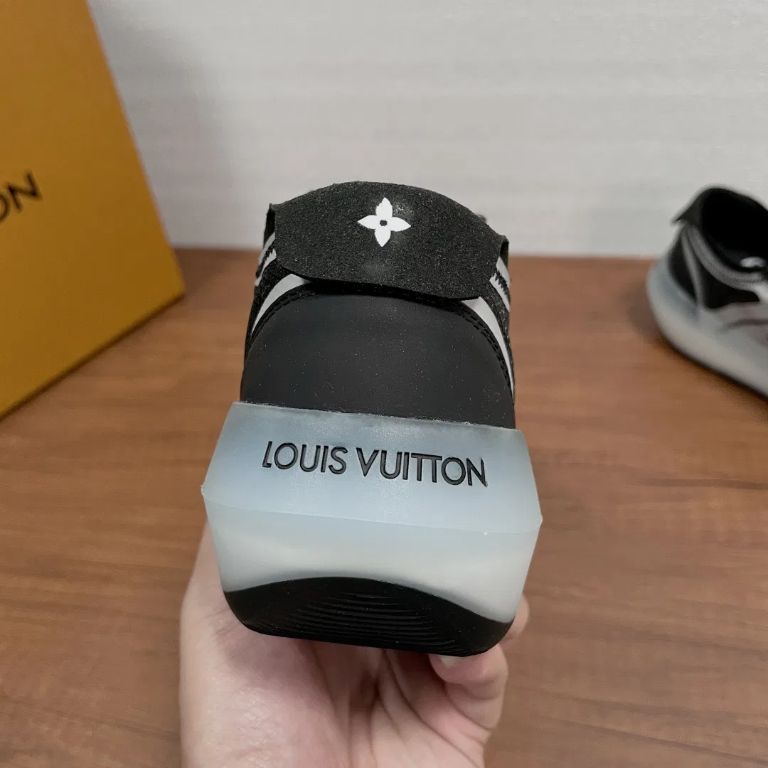 LV 27FW LDWAQLG 080 스니커즈 5