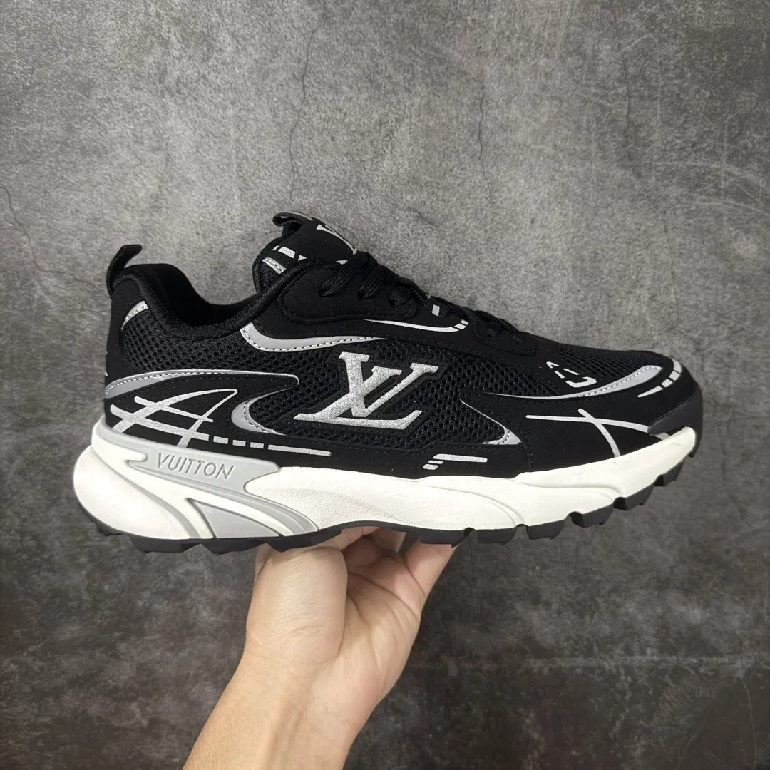 LV 27FW LDWAQLG 085 스니커즈