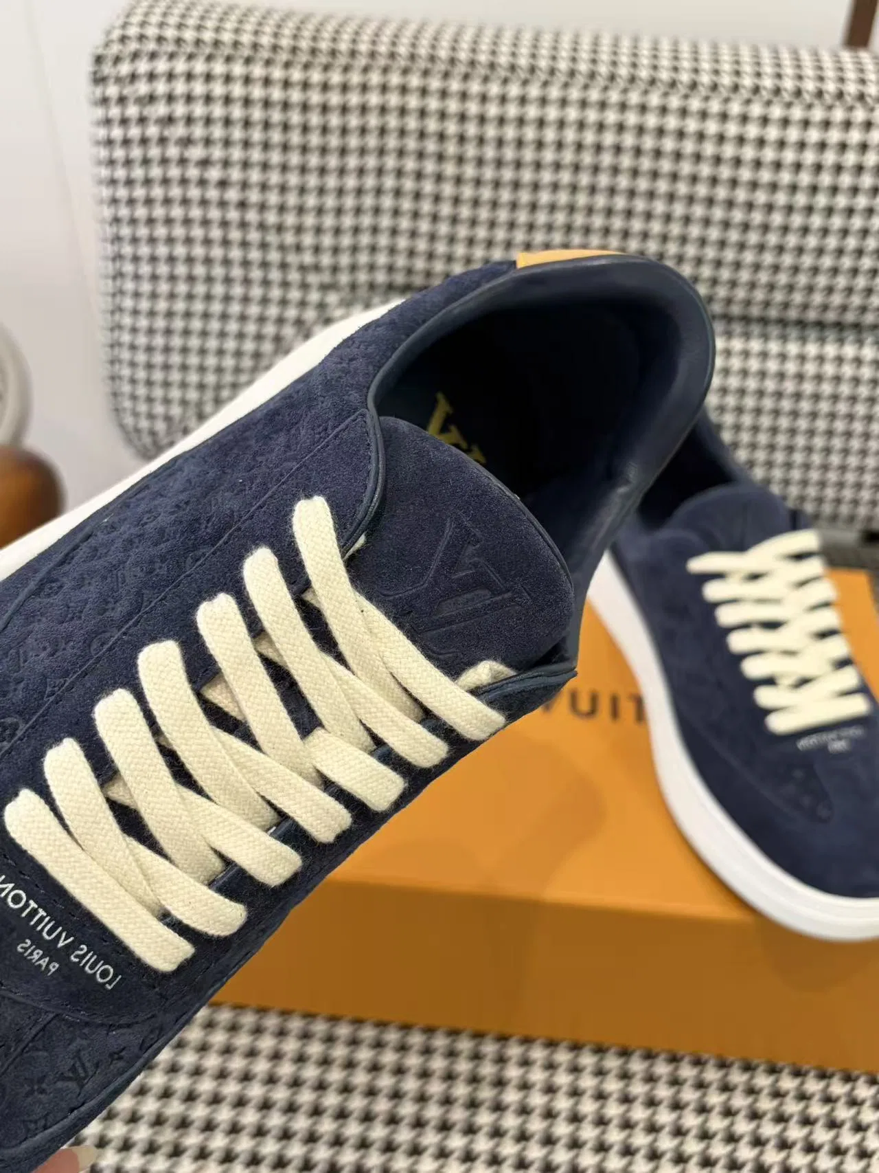 LV 27FW LDWAQLG 086 스니커즈 6