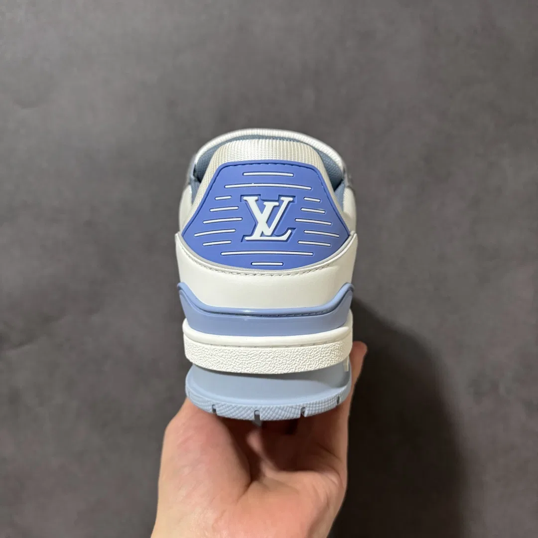 LV 27FW LDWAQLG 087 스니커즈 4