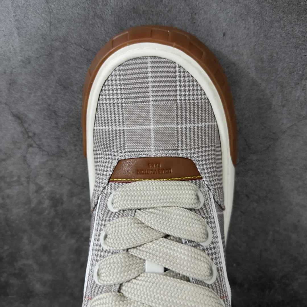 LV 27FW LDWAQLG 091 스니커즈 5