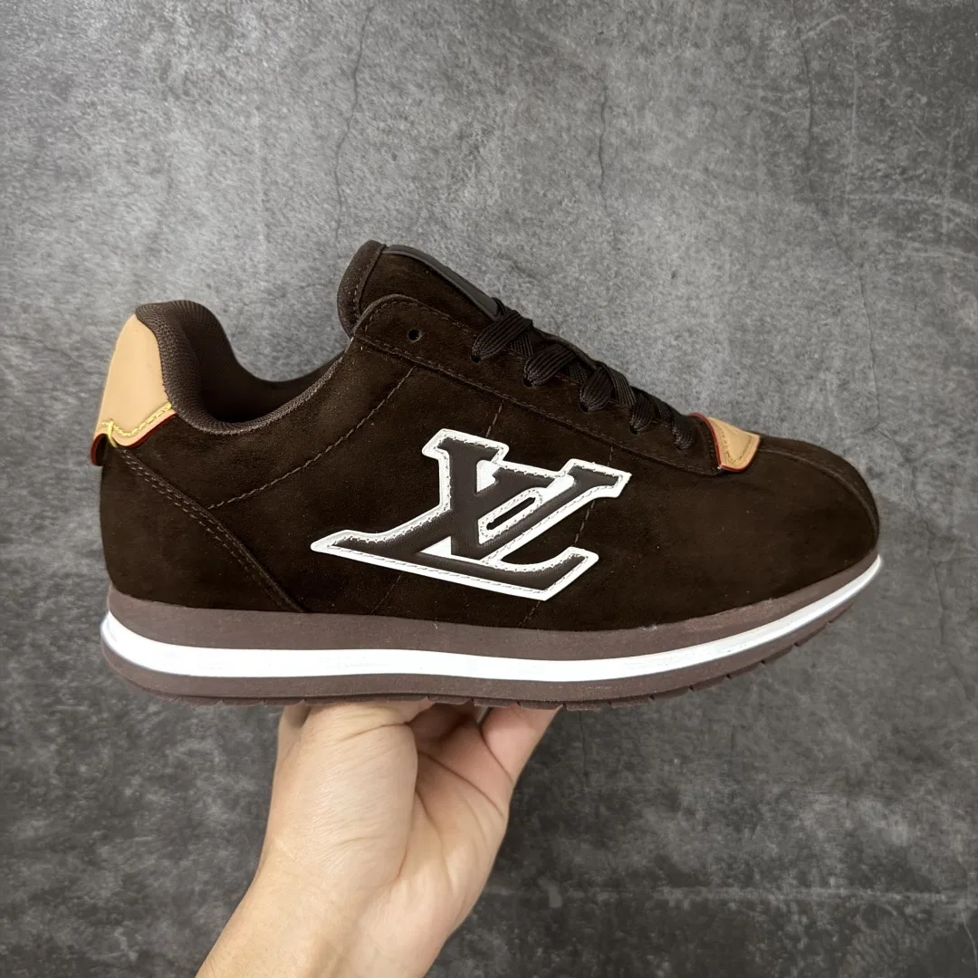 LV 27FW LDWAQLG 092 스니커즈
