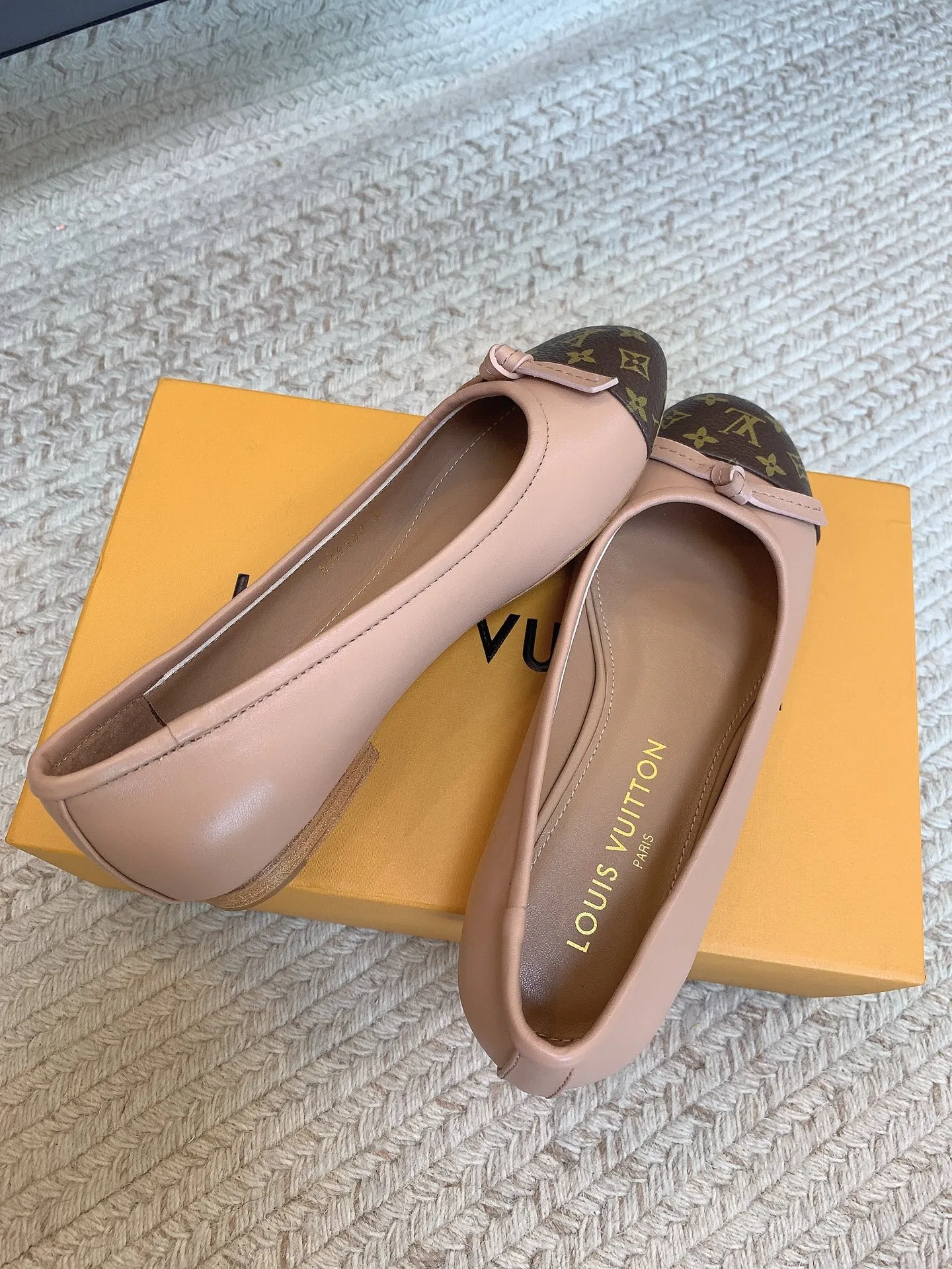 LV 27FW LDWAQLG 098 플랫슈즈 3