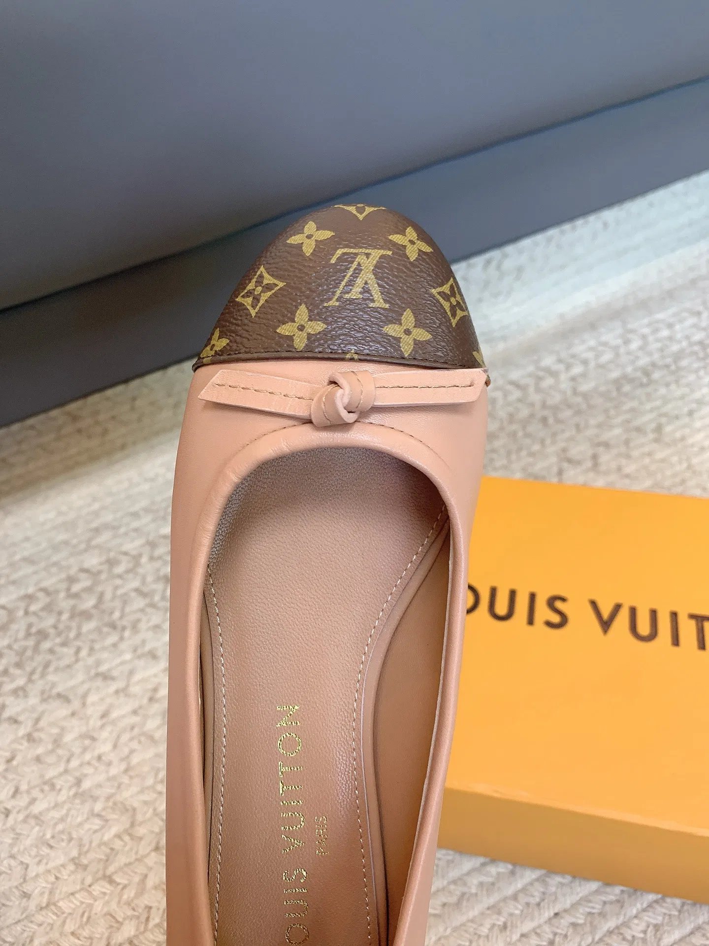 LV 27FW LDWAQLG 098 플랫슈즈 6