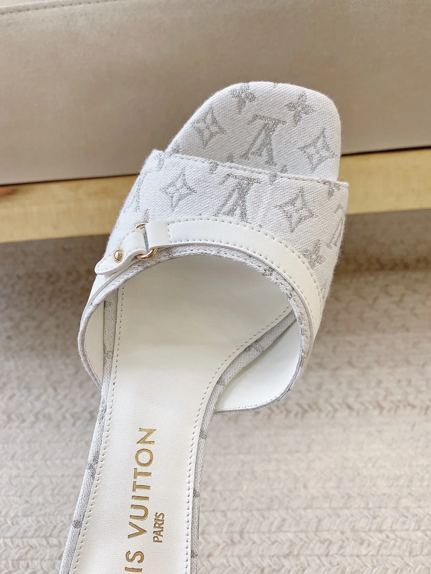 LV 27FW LDWAQLG 099 구두 5