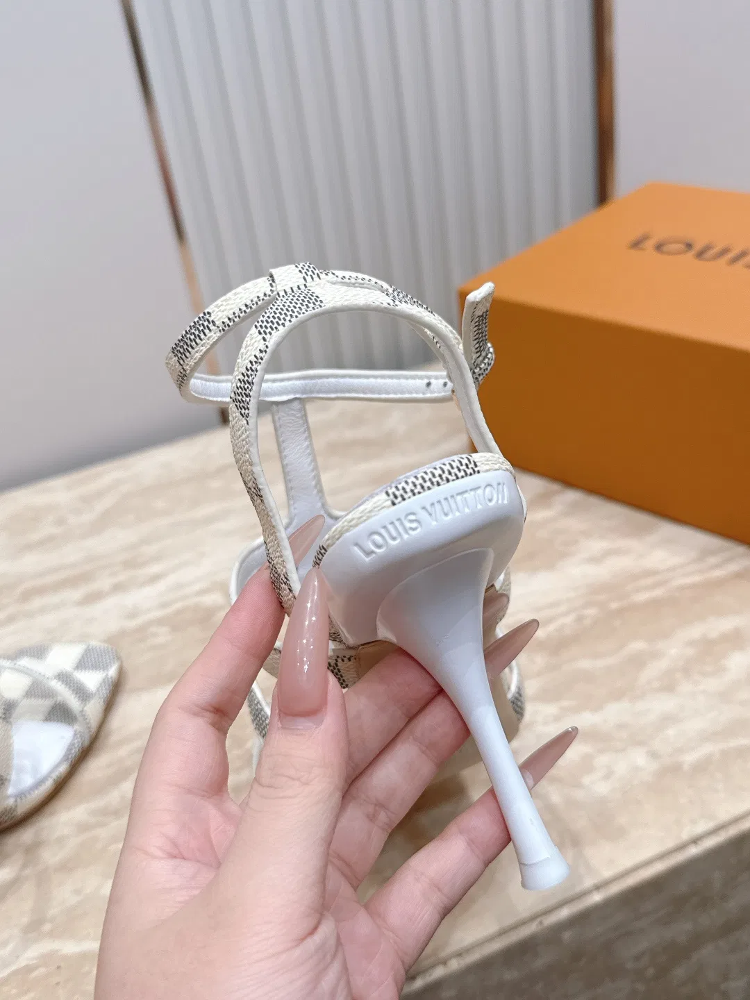 LV 27FW LDWAQLG 103 구두 6