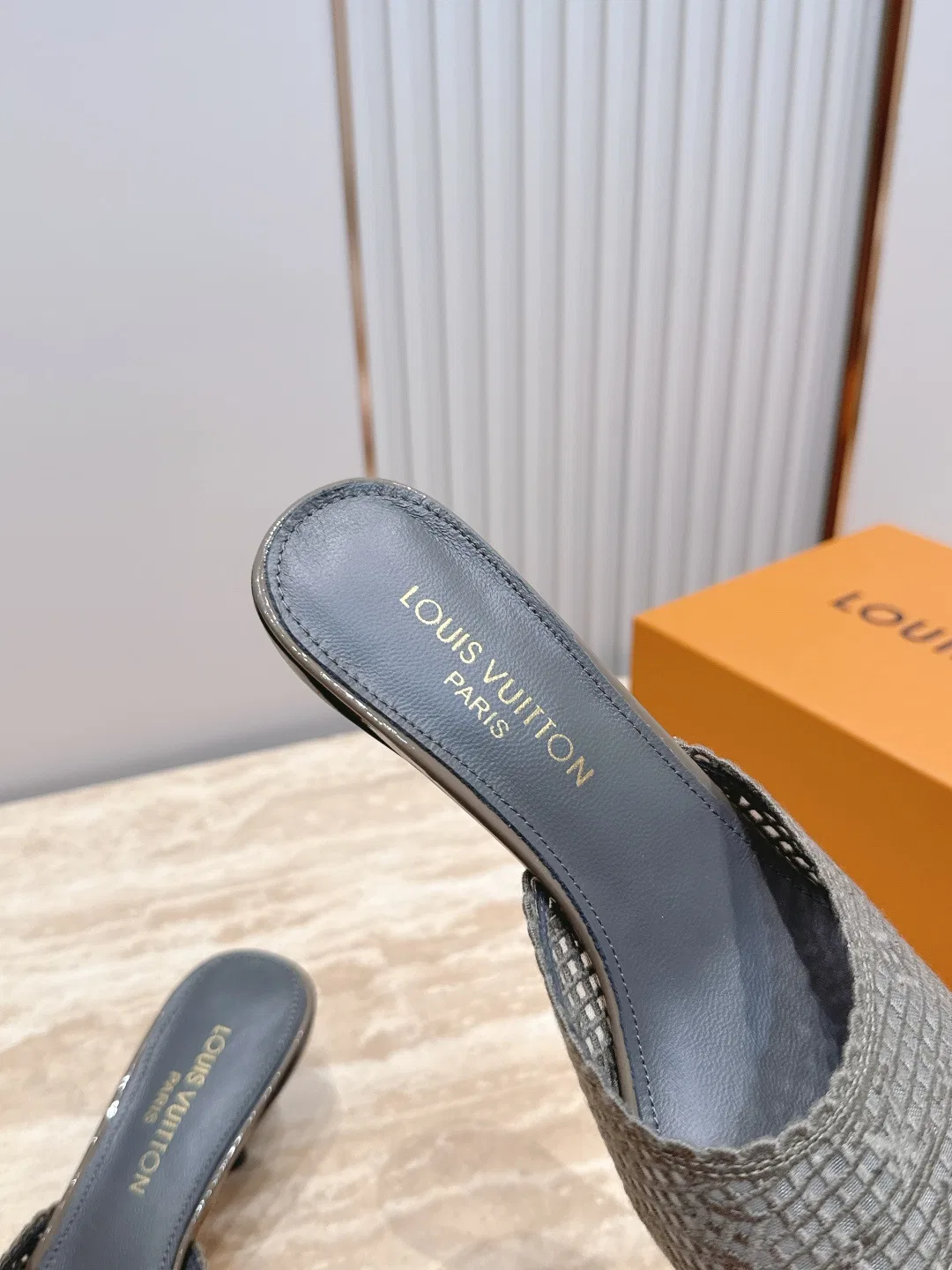 LV 27FW LDWAQLG 107 구두 3
