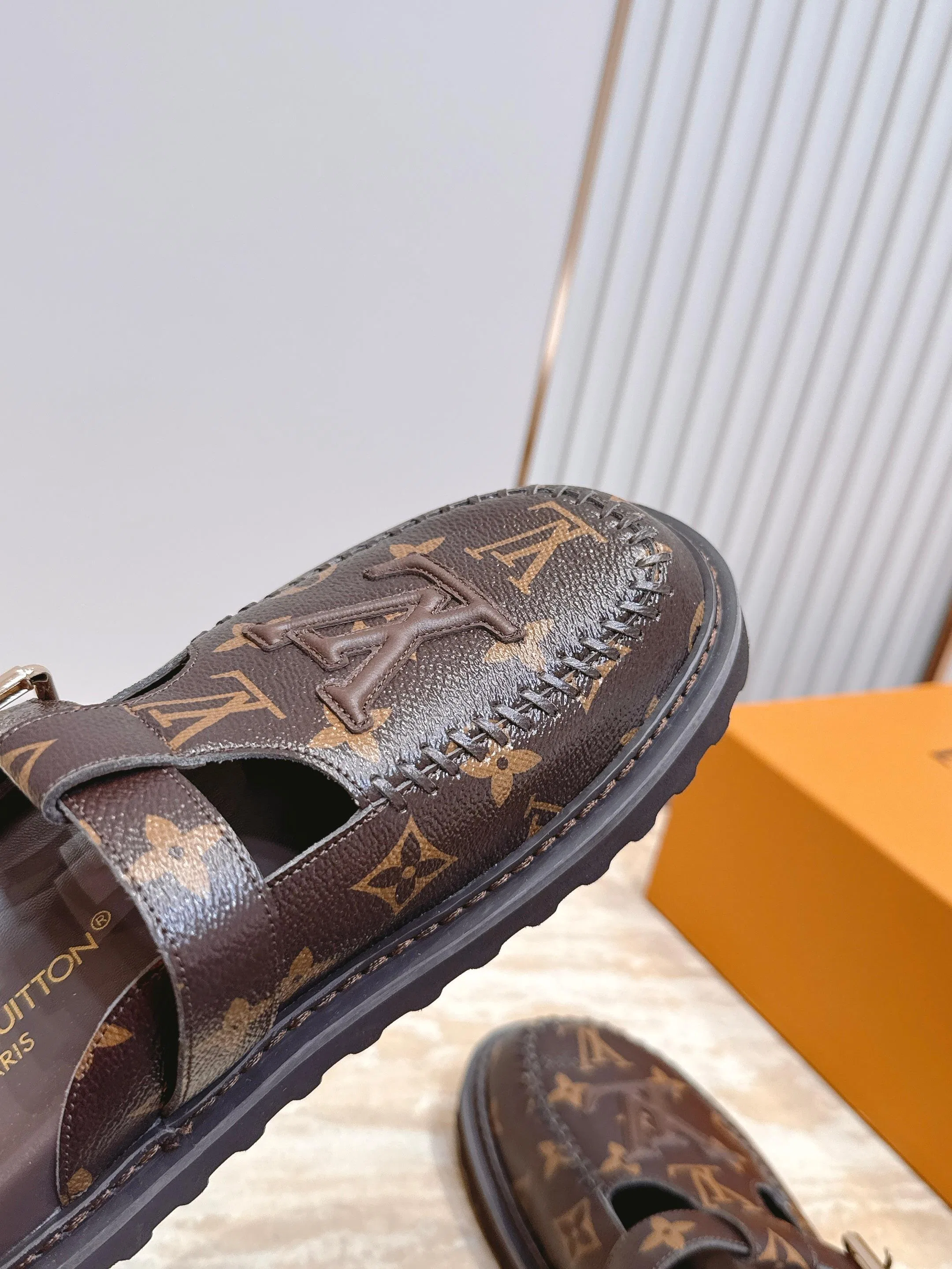 LV 27FW LDWAQLG 113 슬리퍼 6